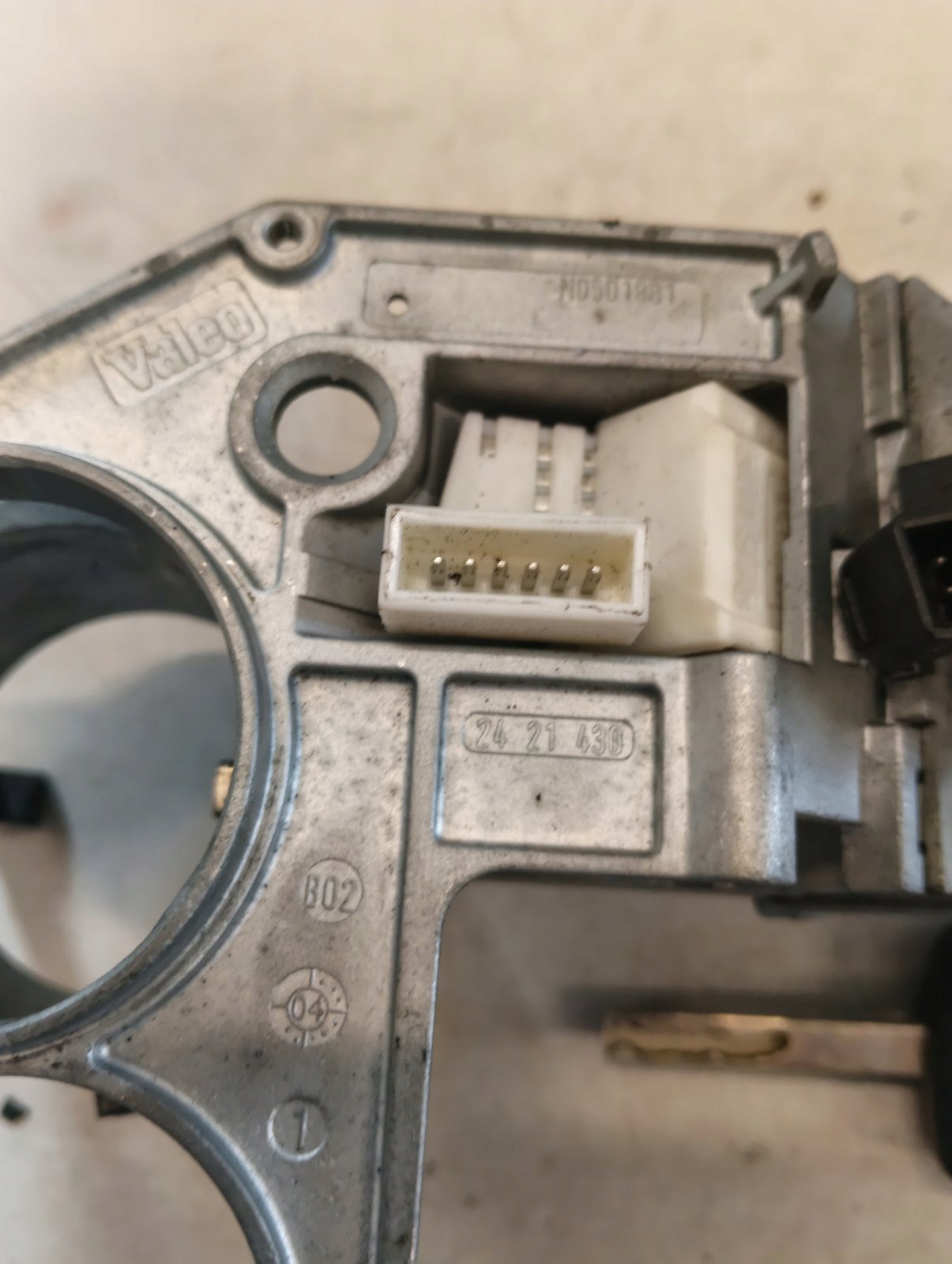 Sytytyskytkin OEM 2421430 Opel Astra H Estate:lle