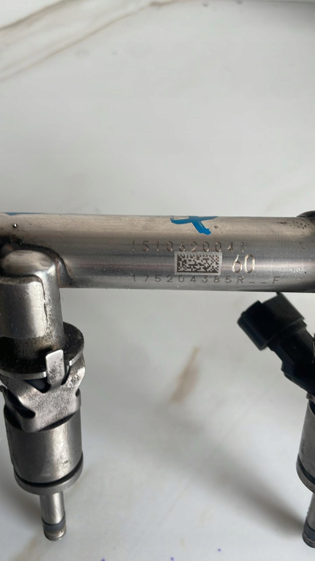 Nissan Qashqai J11 1.2 Ruiskutusraide OEM 175204385R image 3