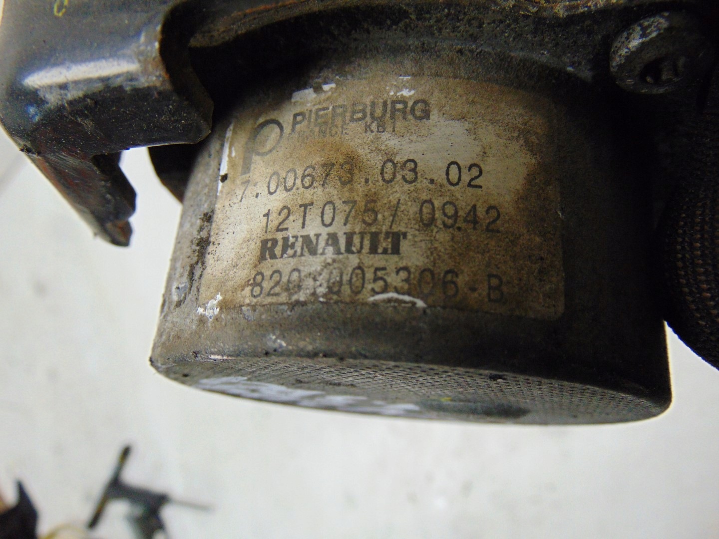 Bomba de vacío OEM 8200005306B para Renault Grand Scénic II image 7