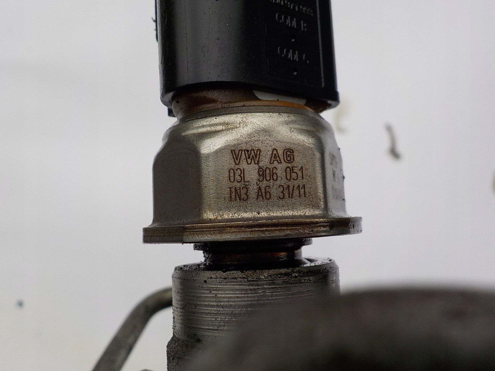 Bränsleräl OEM 03L089M för VW/Audi/Skoda/Seat image 3