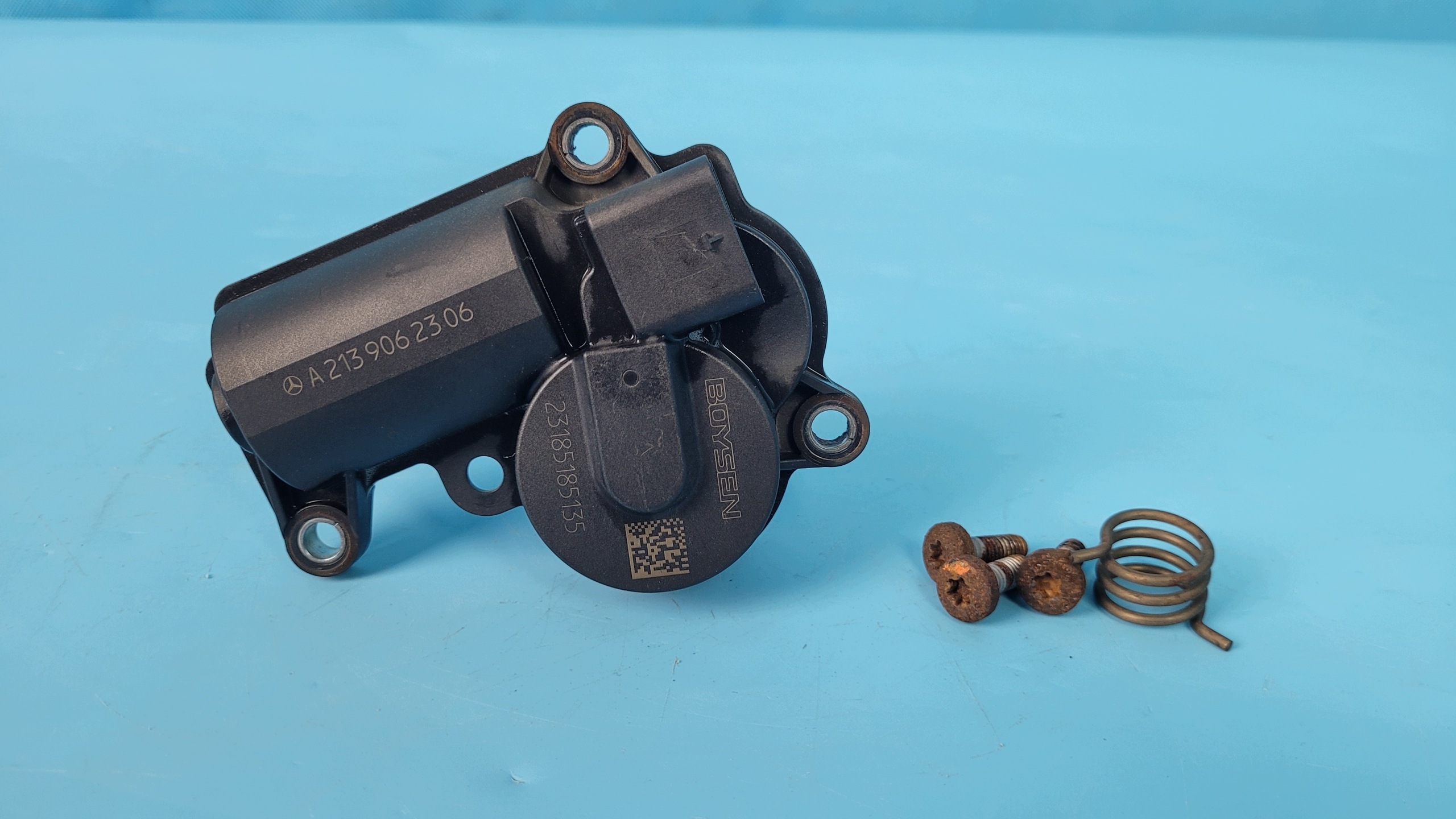 Mercedes-Benz C W206 luchtklepmotor OEM A2139062306 image 8