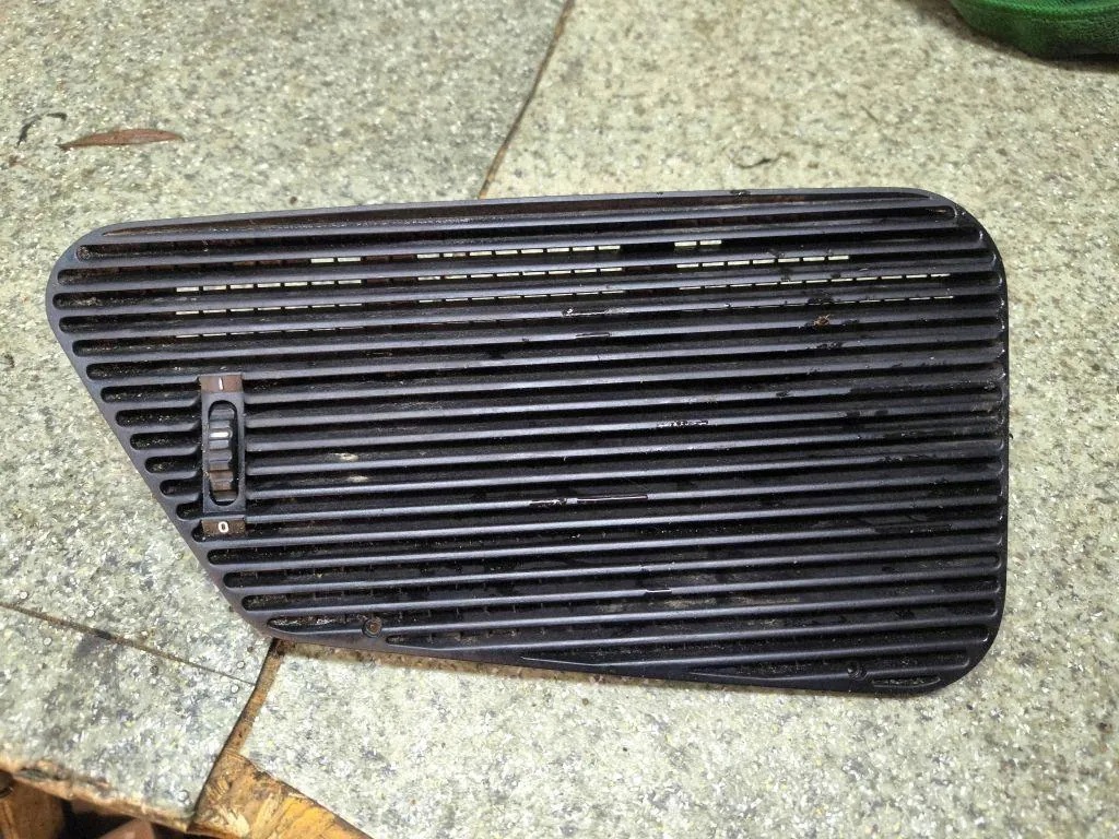 BMW 5 E34 Luftansaugung OEM 64221384066 - Gebraucht image 2