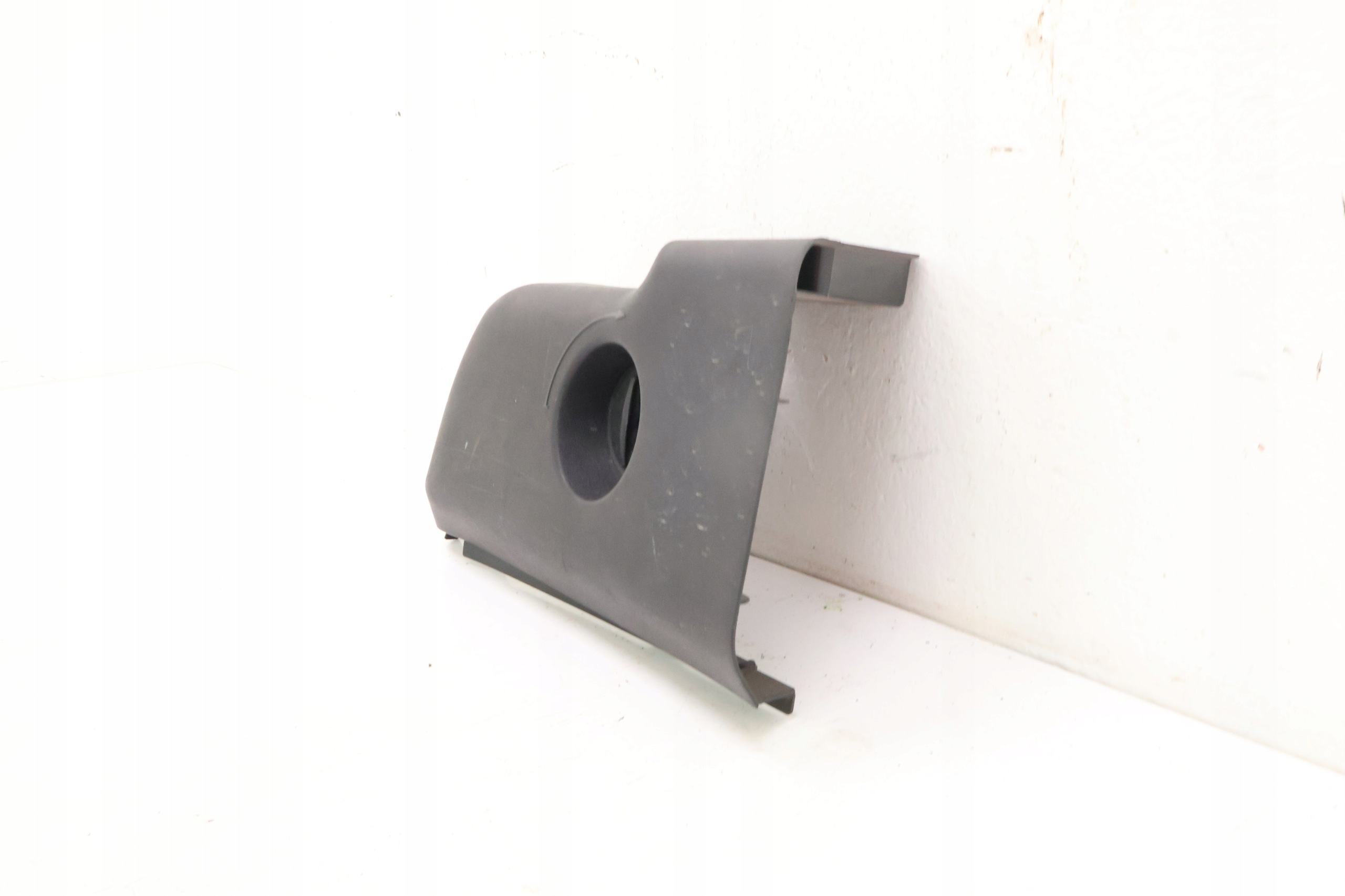BMW 3 TOURING E36 achterlichtaansluiting OEM 51478119235 image 3