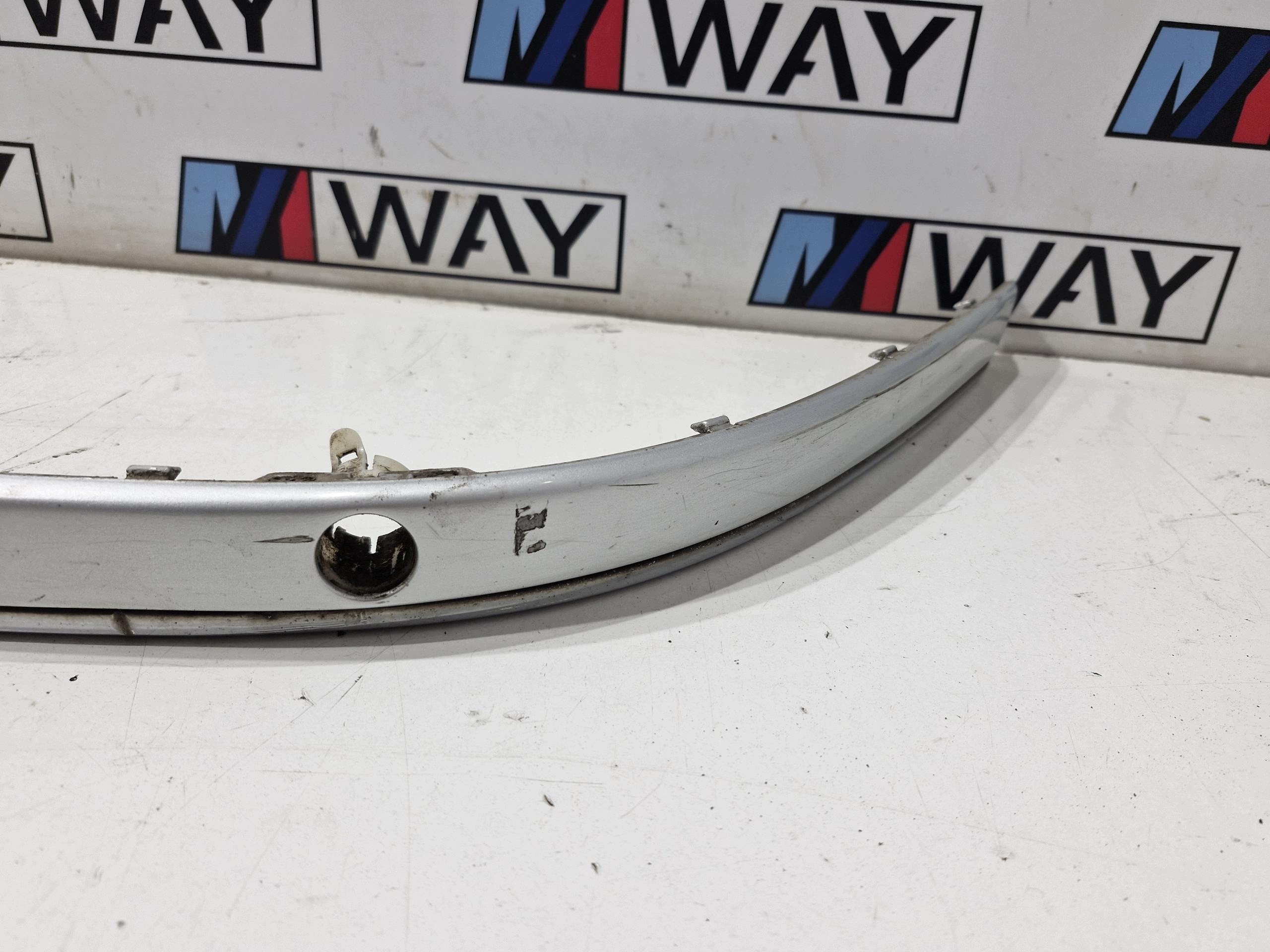 OEM 7005968 Höger framstötfångarrem BMW 5 Touring image 5