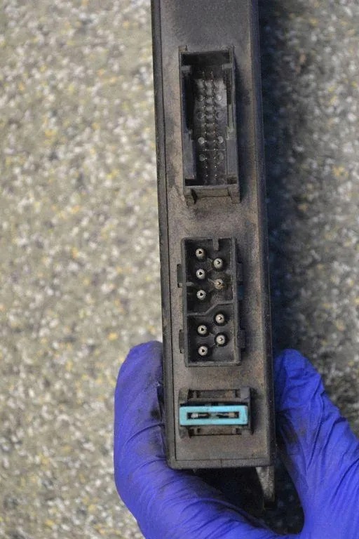 BMW Mukavuusmoduuli OEM 1387956 5-sarja E34