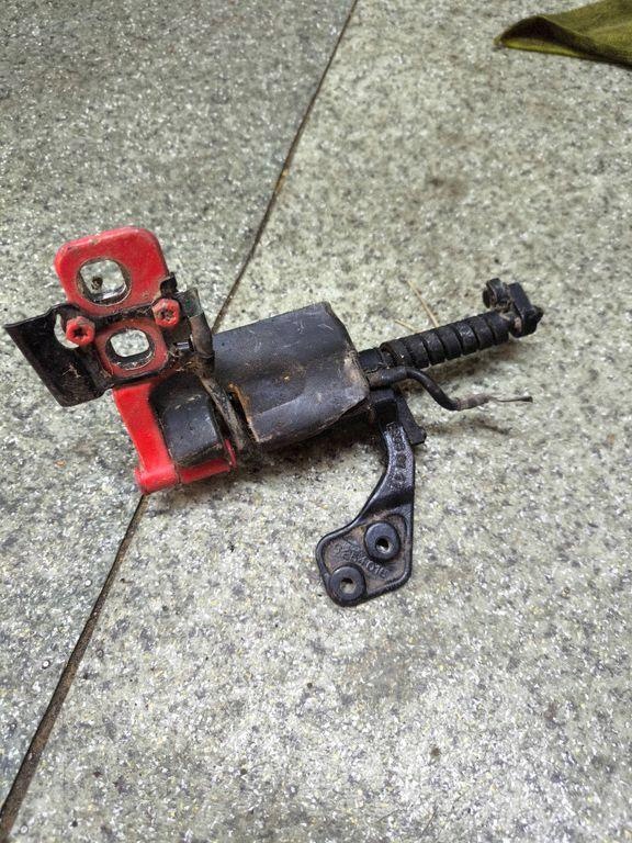BMW OE 8254016 Boot Lid Hinge - Used image 2