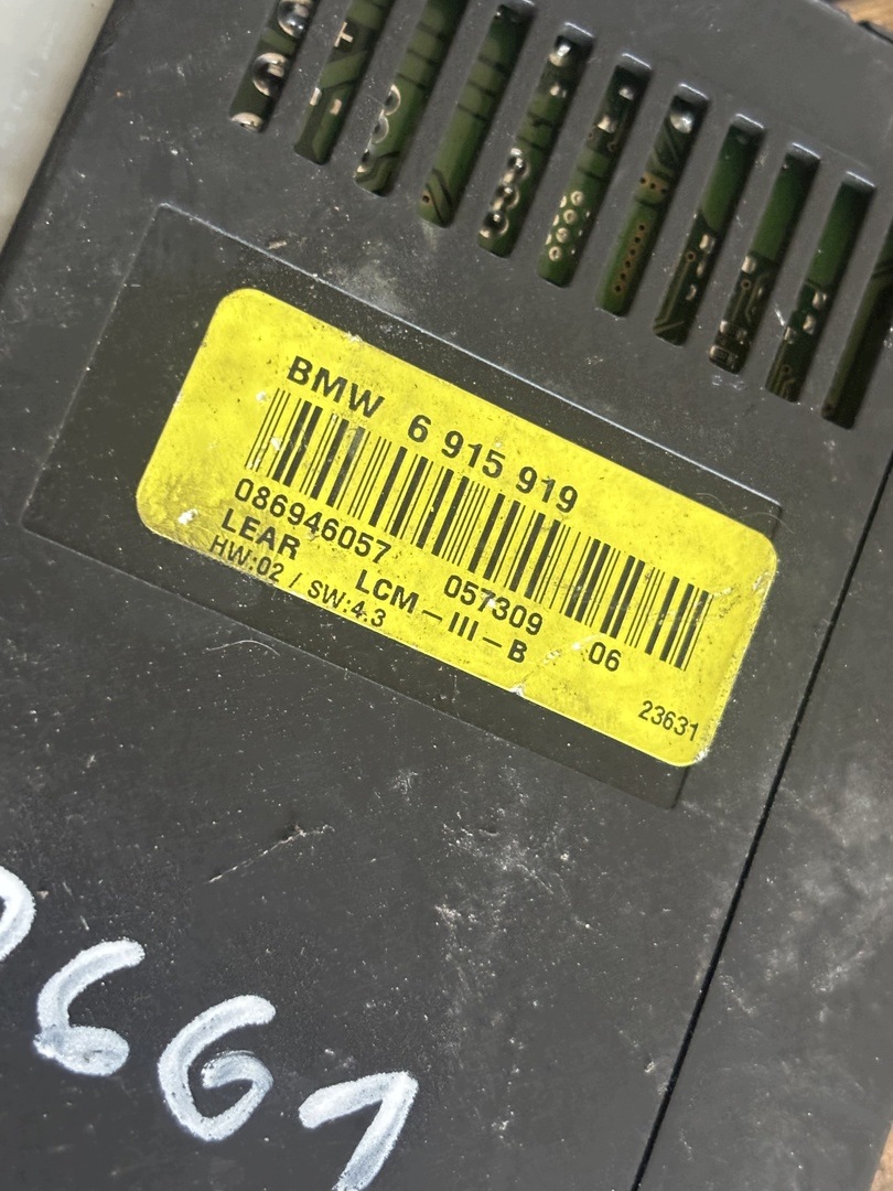 BMW Valojen Ohjausyksikkö OEM 6915919 - Käytetty
