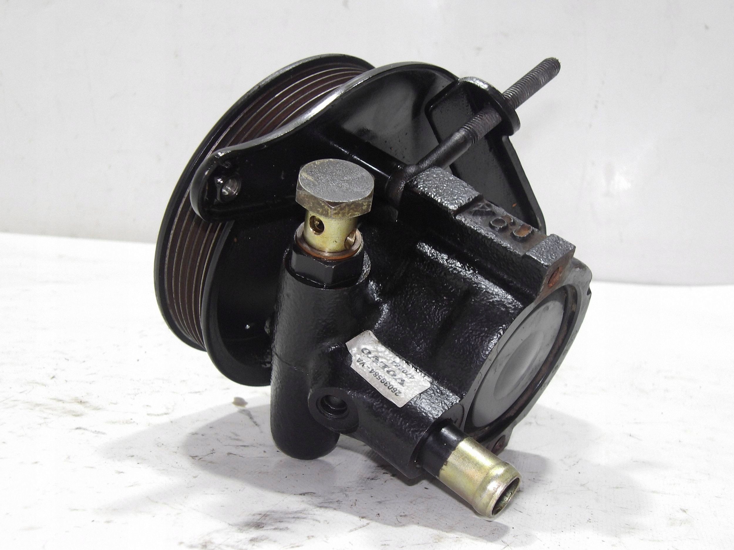Volvo Servolenkung OEM 26039584 für 440 K (445)