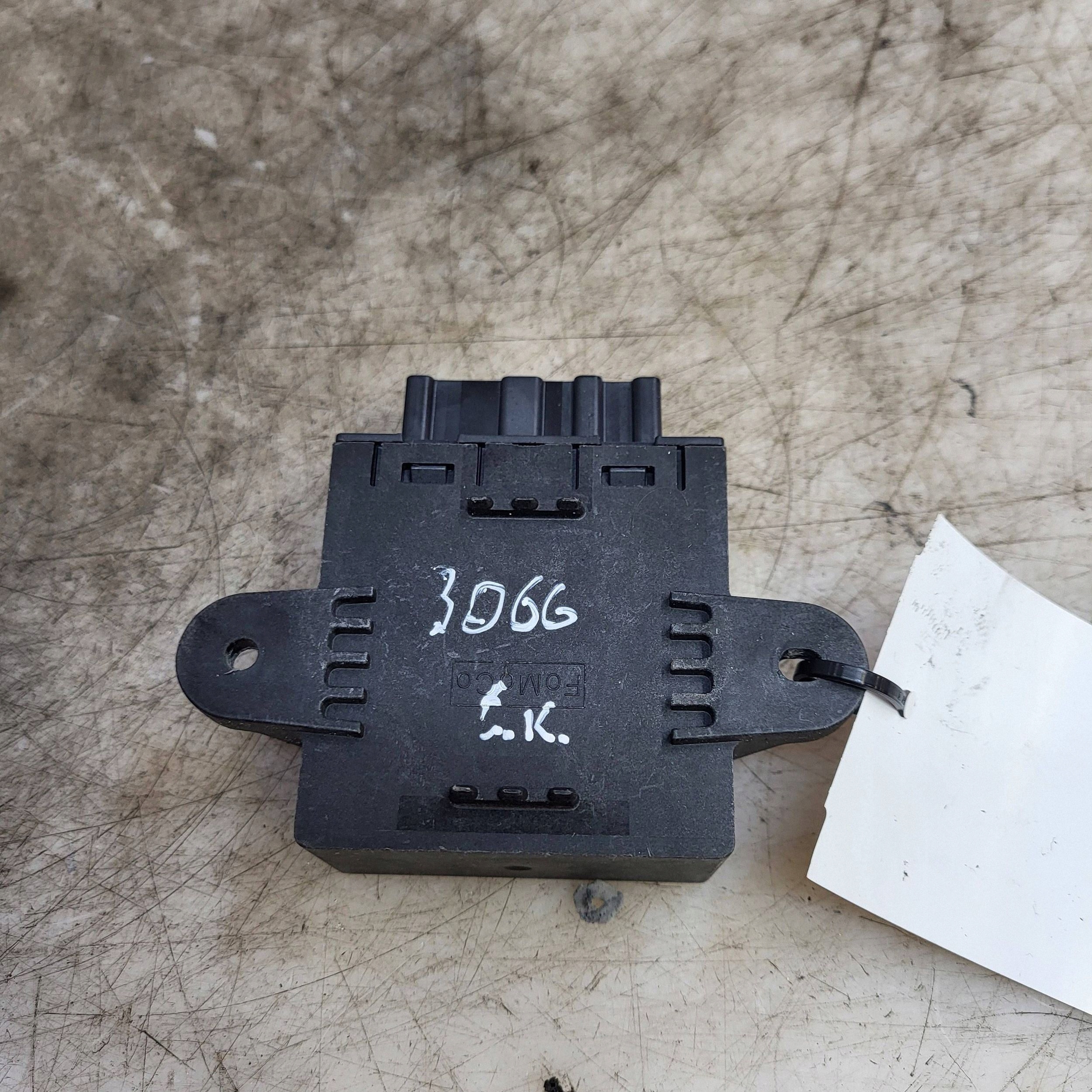 Módulo Conforto DG9T14B534 para Ford Mondeo V Sedã image 3