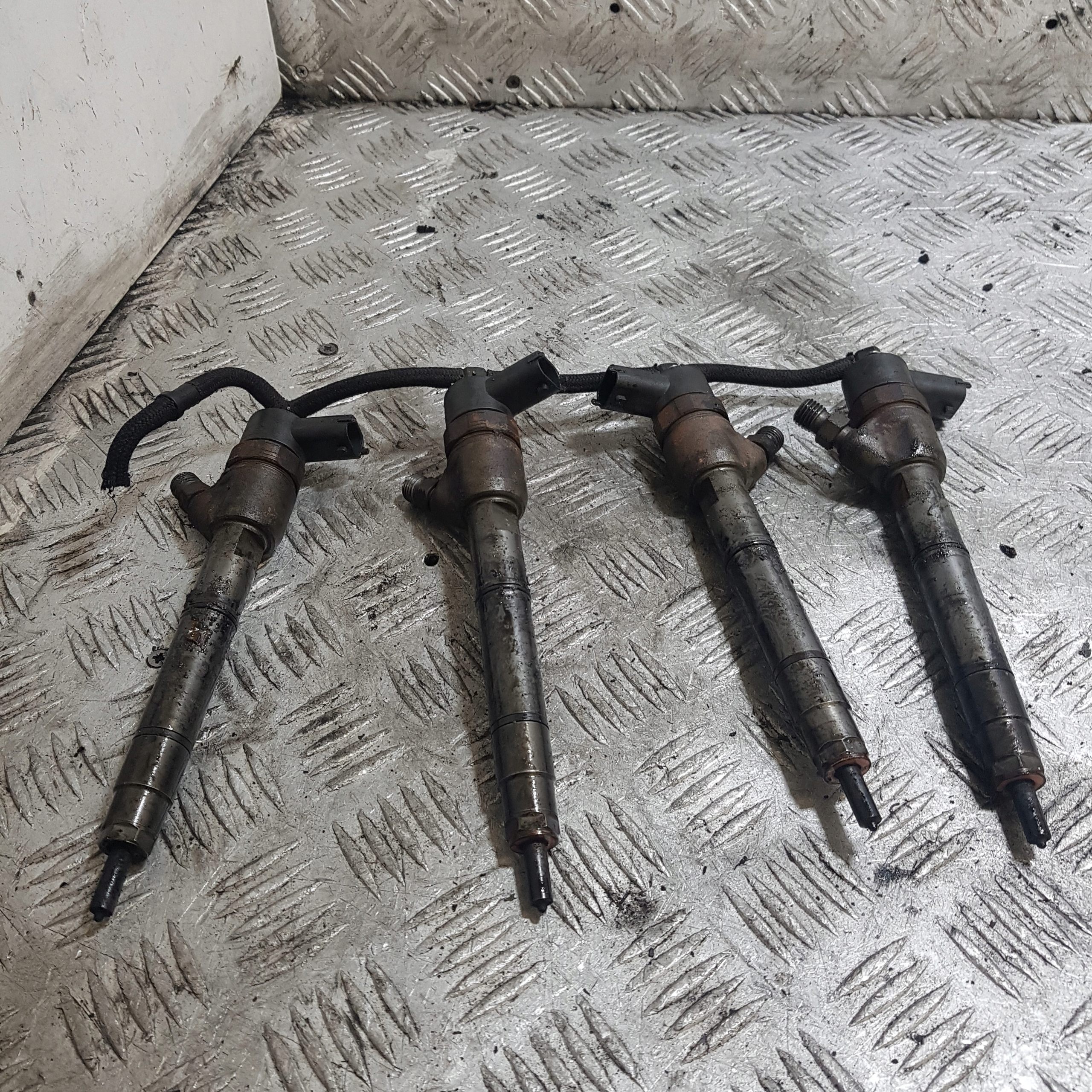 Inyector Kia OE 0445110256 para 1.6L diésel image 2