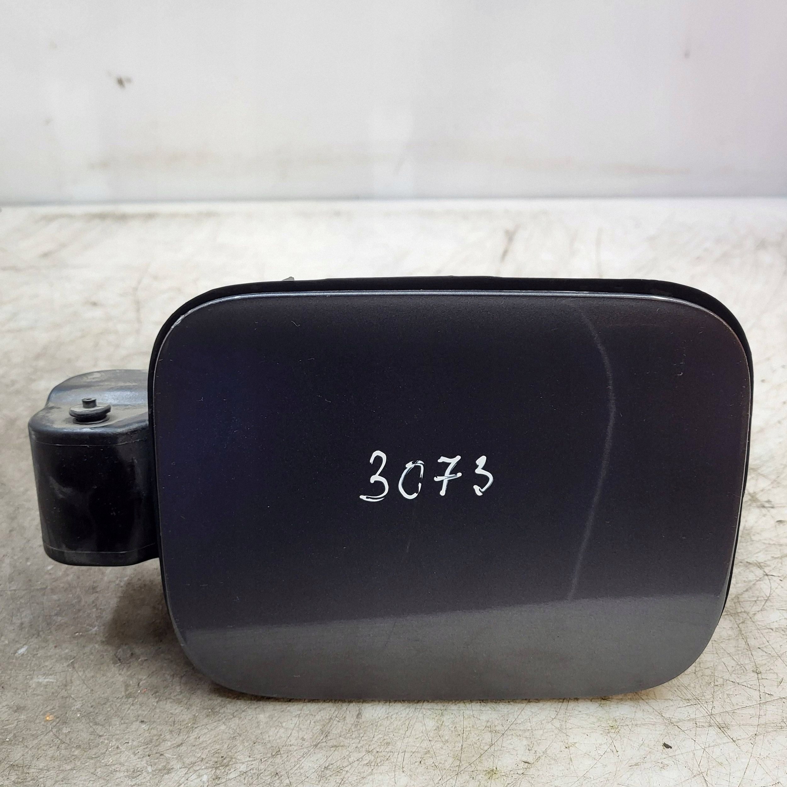 Hyundai i40 Fuel Flap OEM 81596-3Z000 - Used