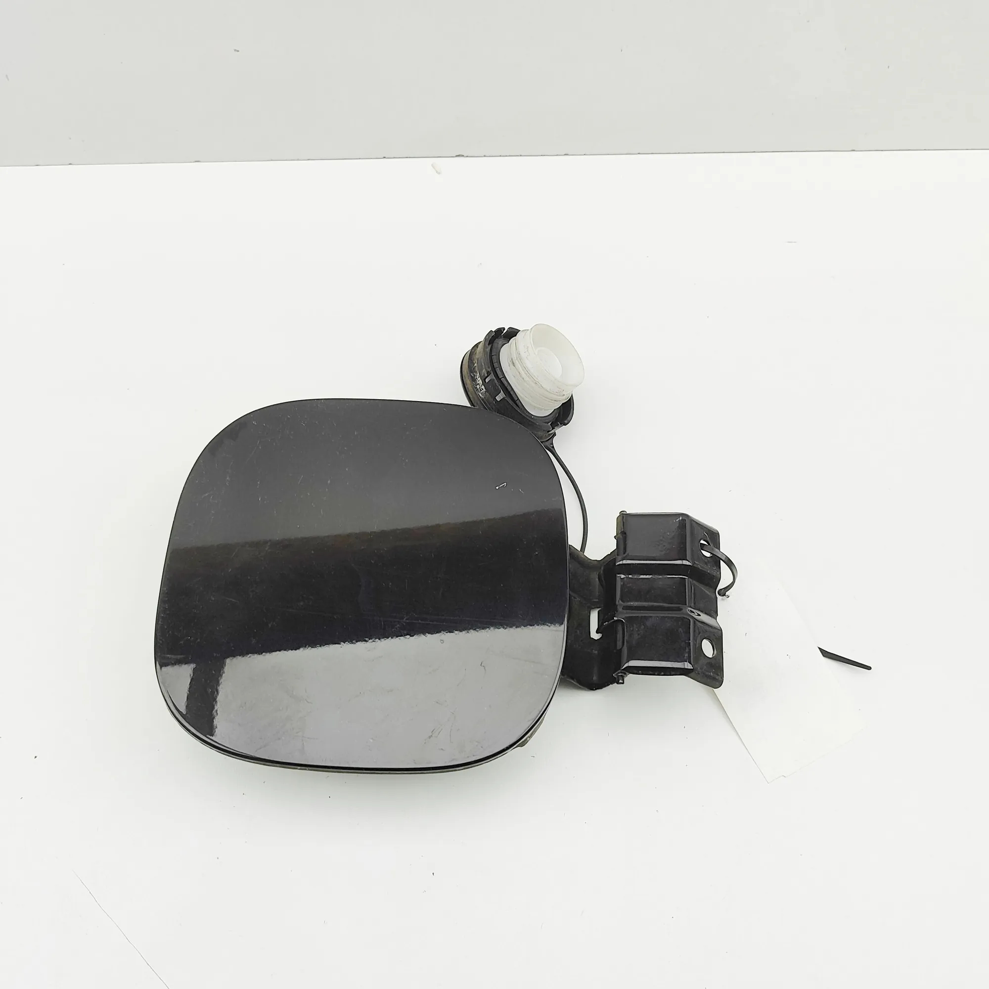Mitsubishi Outlander polttoainelippa OEM 1711A109 2018 image 3