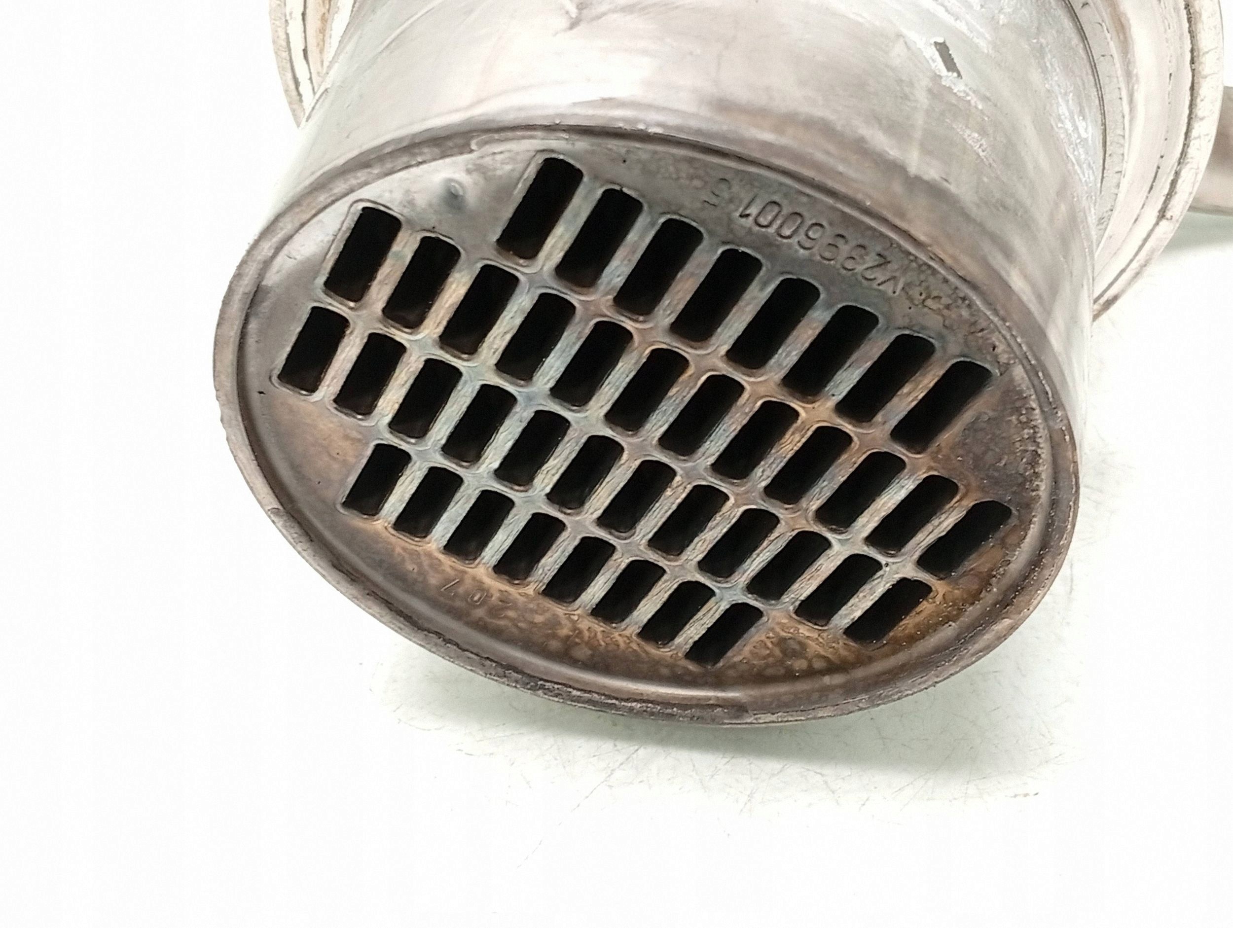 Gebrauchter EGR-Kühler OEM 04L131512BQ für VW Touran image 6