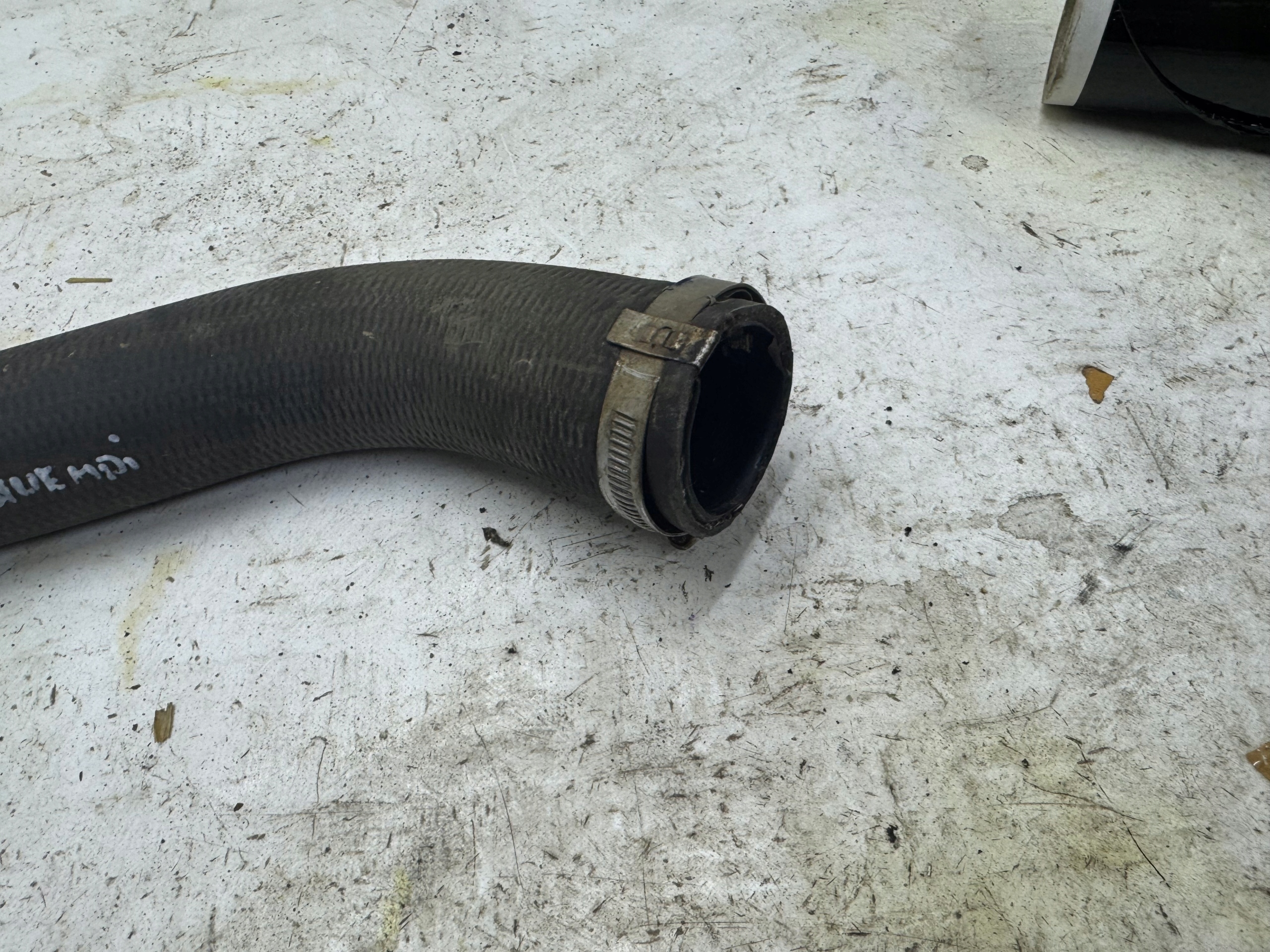 Intercooler-putki OEM 9820100680 Peugeot Citroen image 3