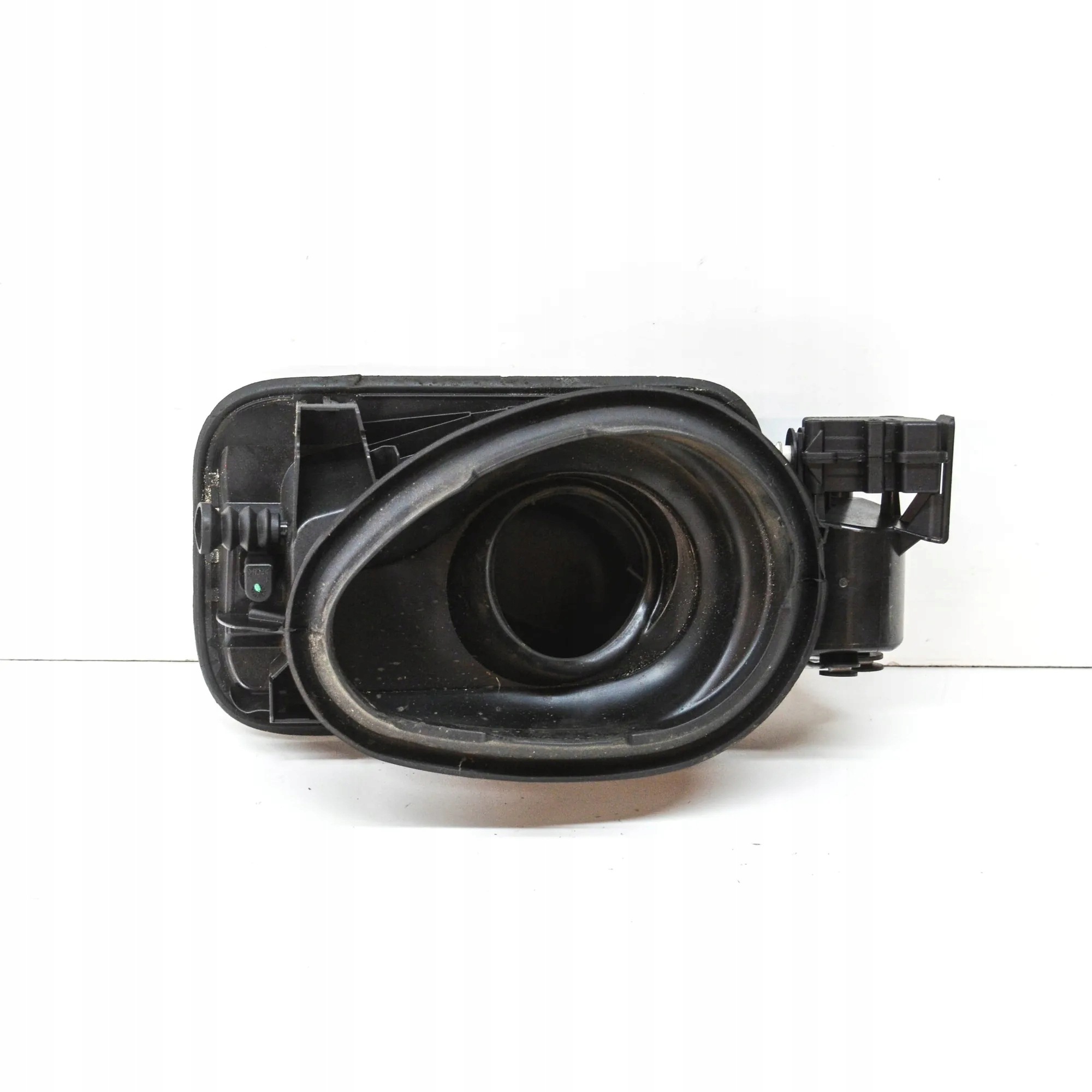 BMW Bränslelucka OEM 7238100 för F30 F31 F80 M3 image 4