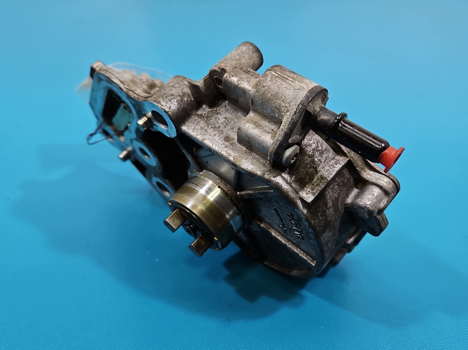 Bomba de vacío OEM 12678247 para Opel Insignia B image 2