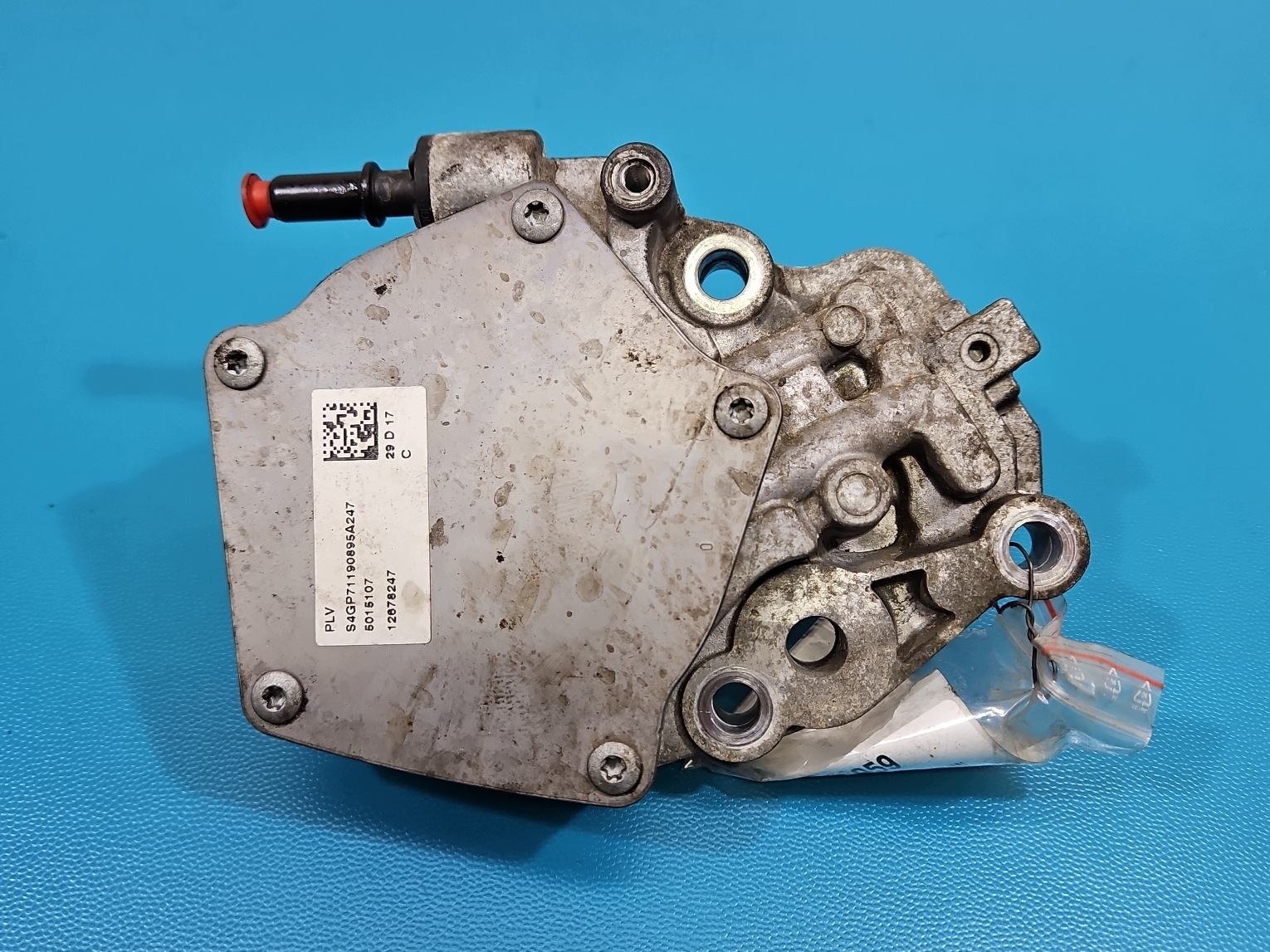 Bomba de vacío OEM 12678247 para Opel Insignia B image 5