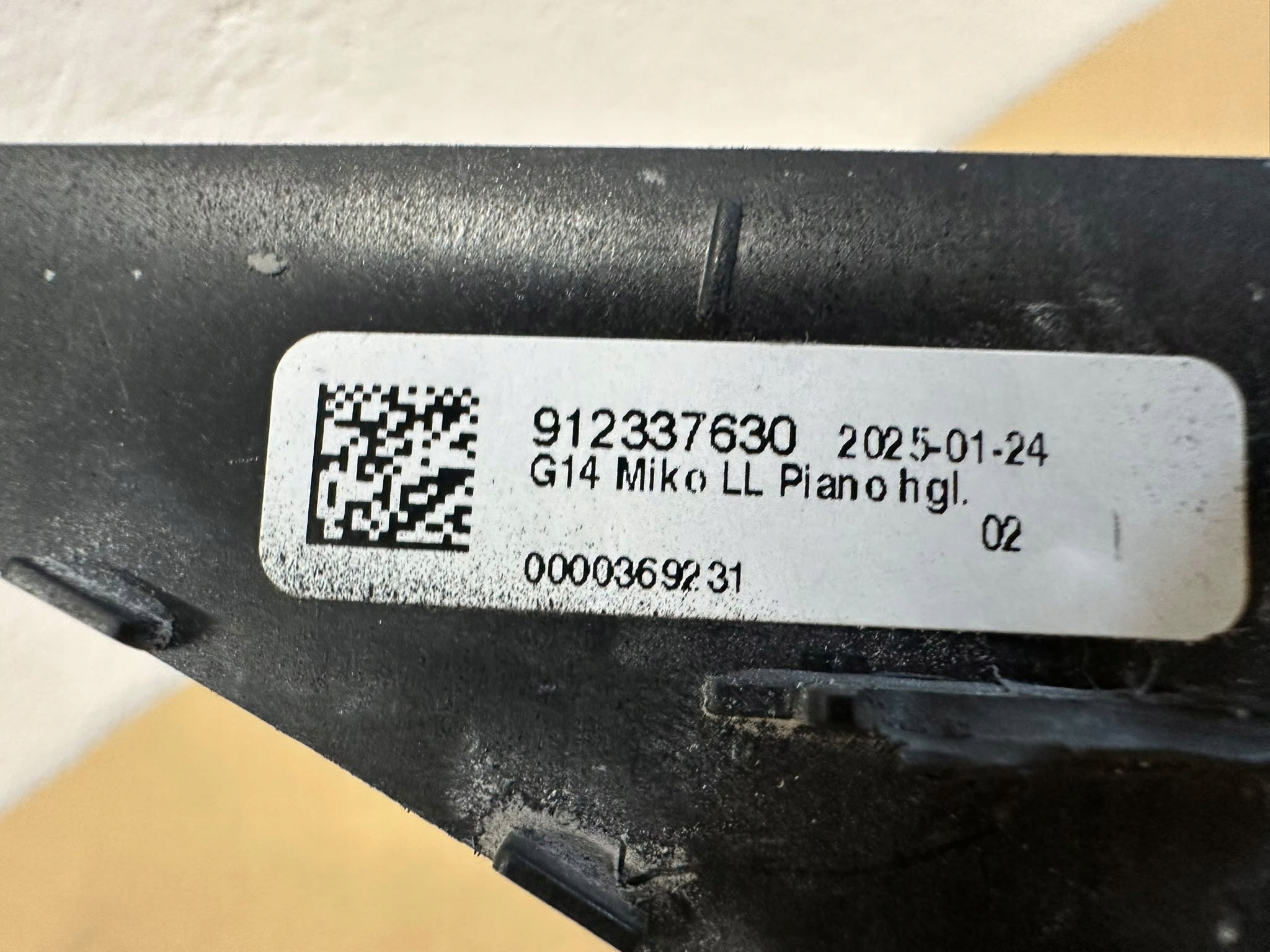 BMW M8 Centre Console Trim OEM 9121902 - Used image 3