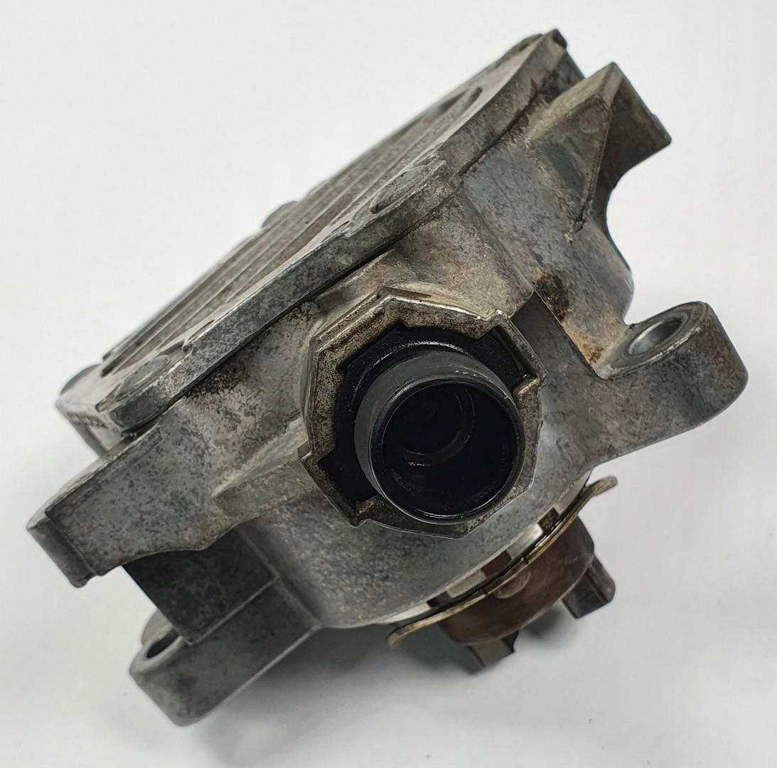 Tyhjiöpumppu OEM 31316688 Volvo XC60 II V60 S60 III:lle