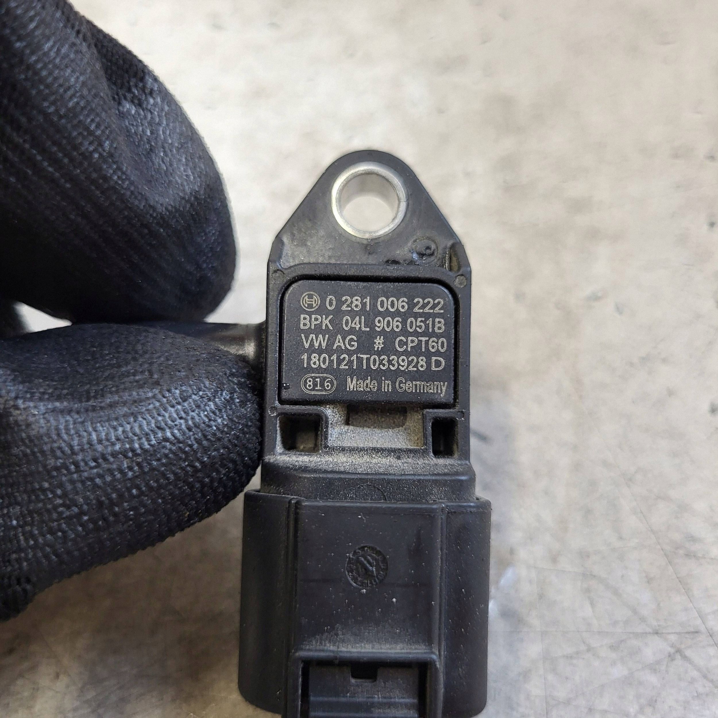 Sensor MAP OEM 04L906051B para VW Golf VII 2.0L Diesel image 3