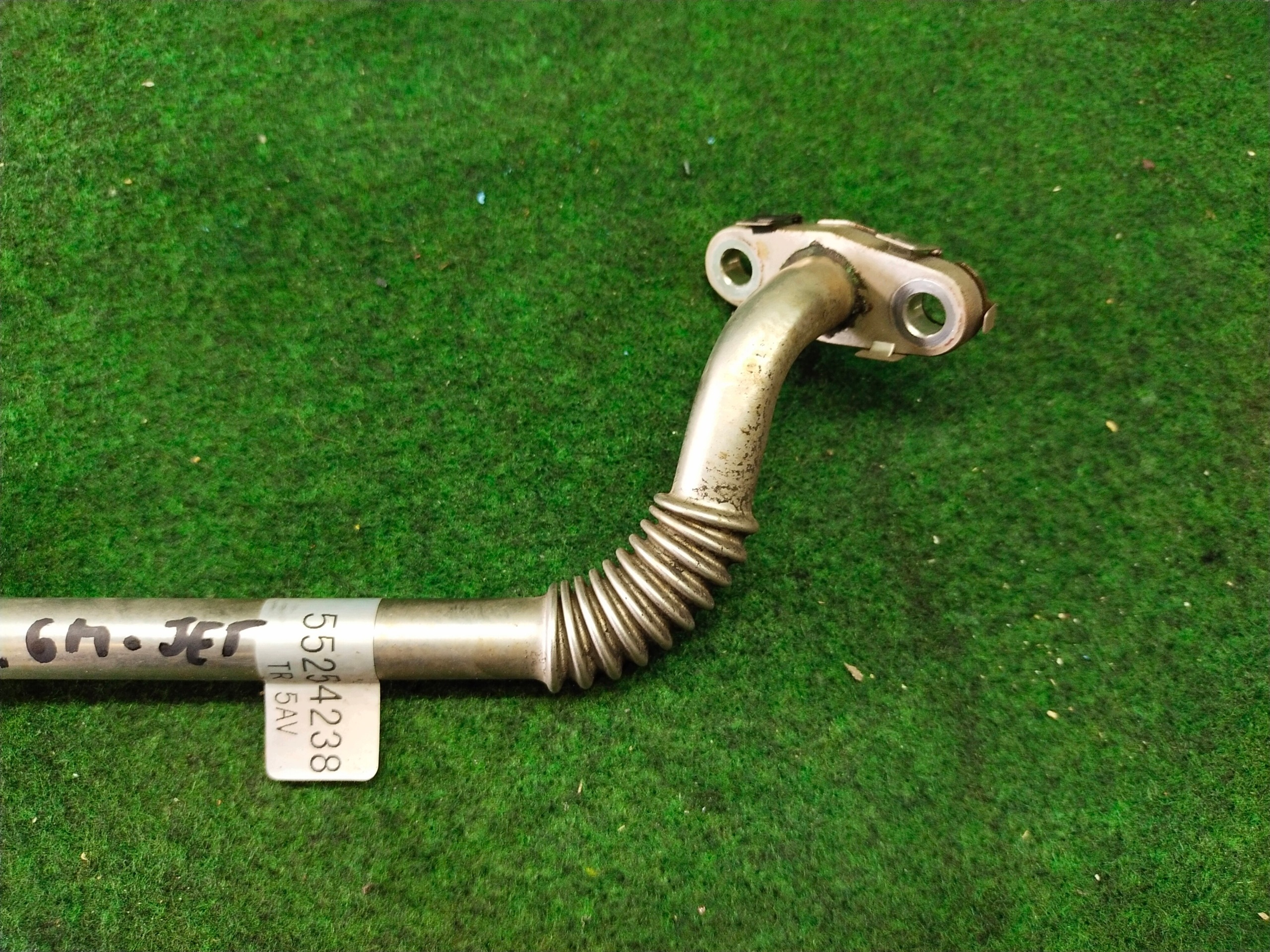 Turbo-öljyputki OEM 55254238 Jeep Renegadelle image 4