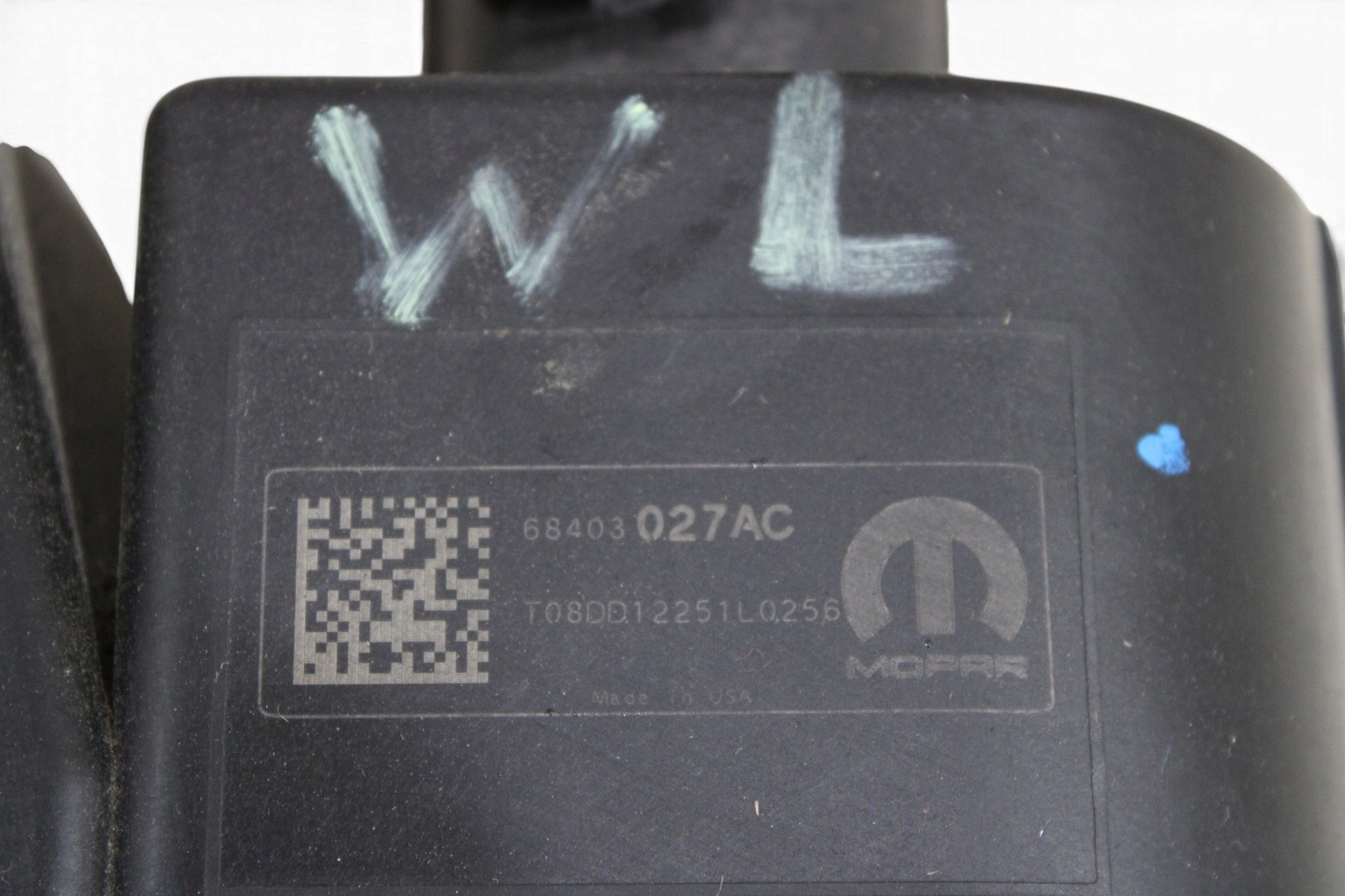 Jeep bränsleångfilter OEM 68403027AC image 7