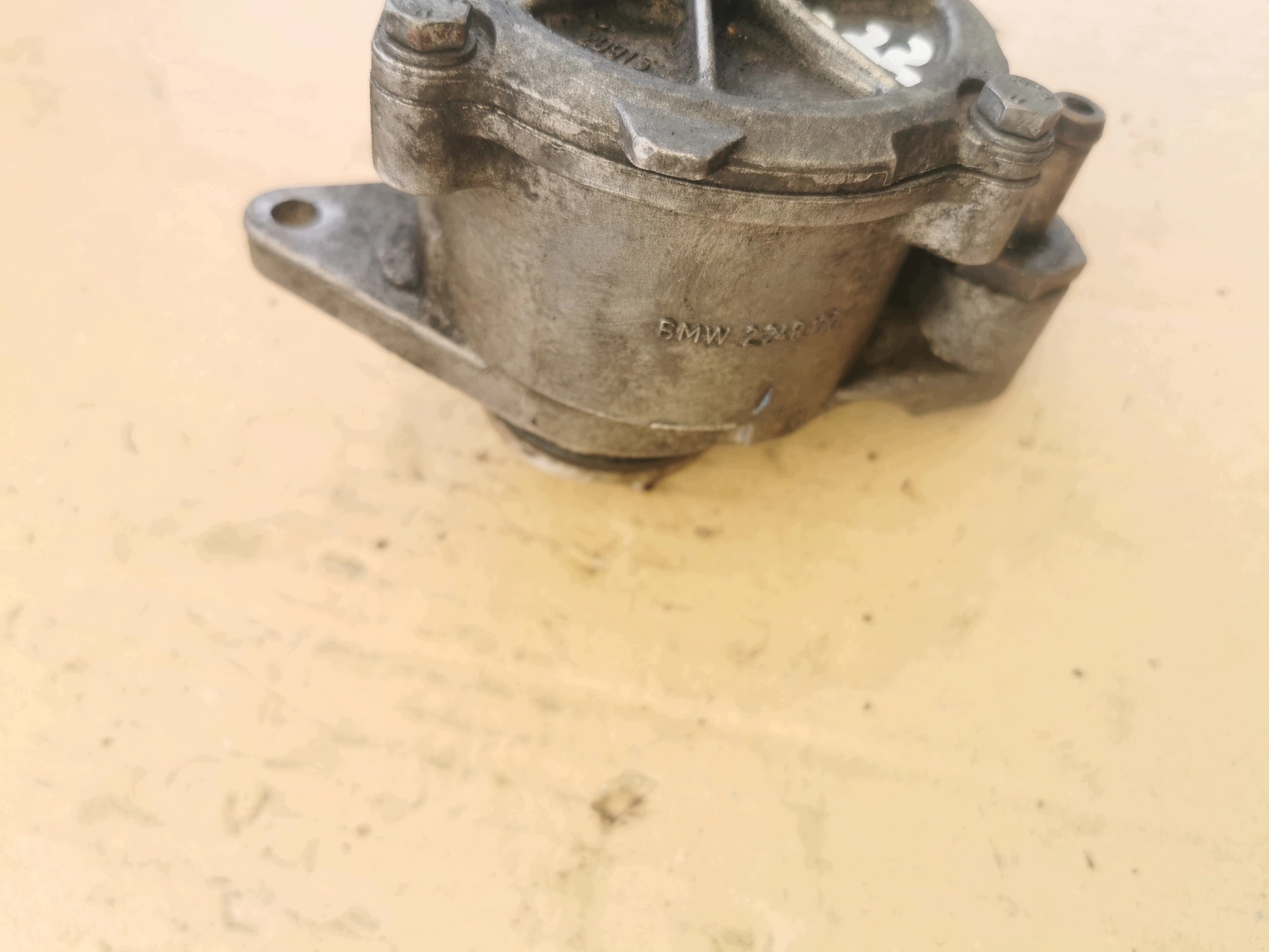 Tyhjiöpumppu OEM 2248170 Rover 75 MG ZT:lle image 3