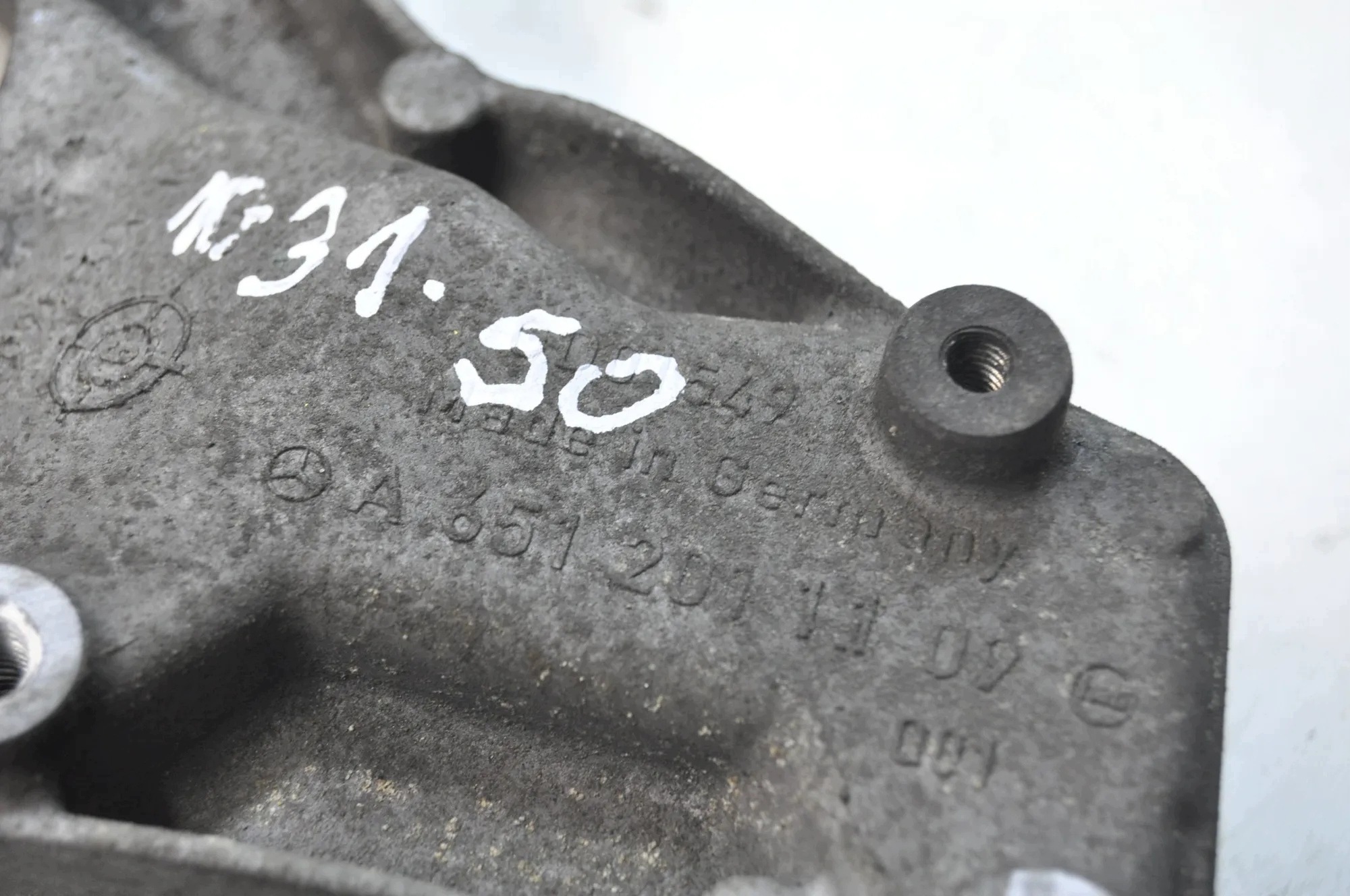 Soporte reductor trasero Mercedes-Benz OEM A6512011109 image 3