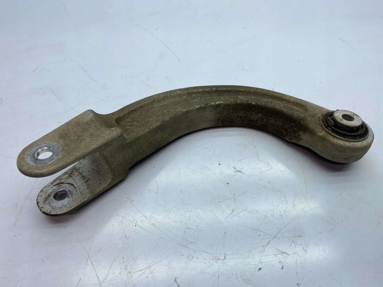 Audi Q4 Hinterer Querlenker OEM 1EA505351A - Gebraucht image 5