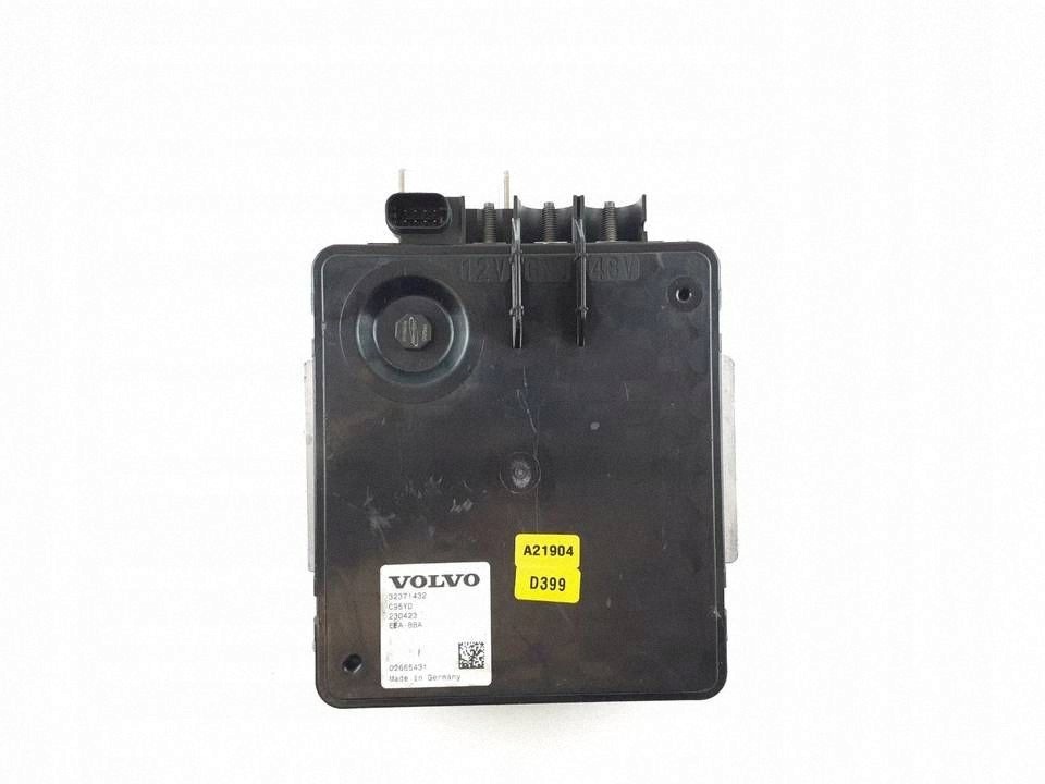 Volvo XC40 2025 Muuntaja OEM 32371432
