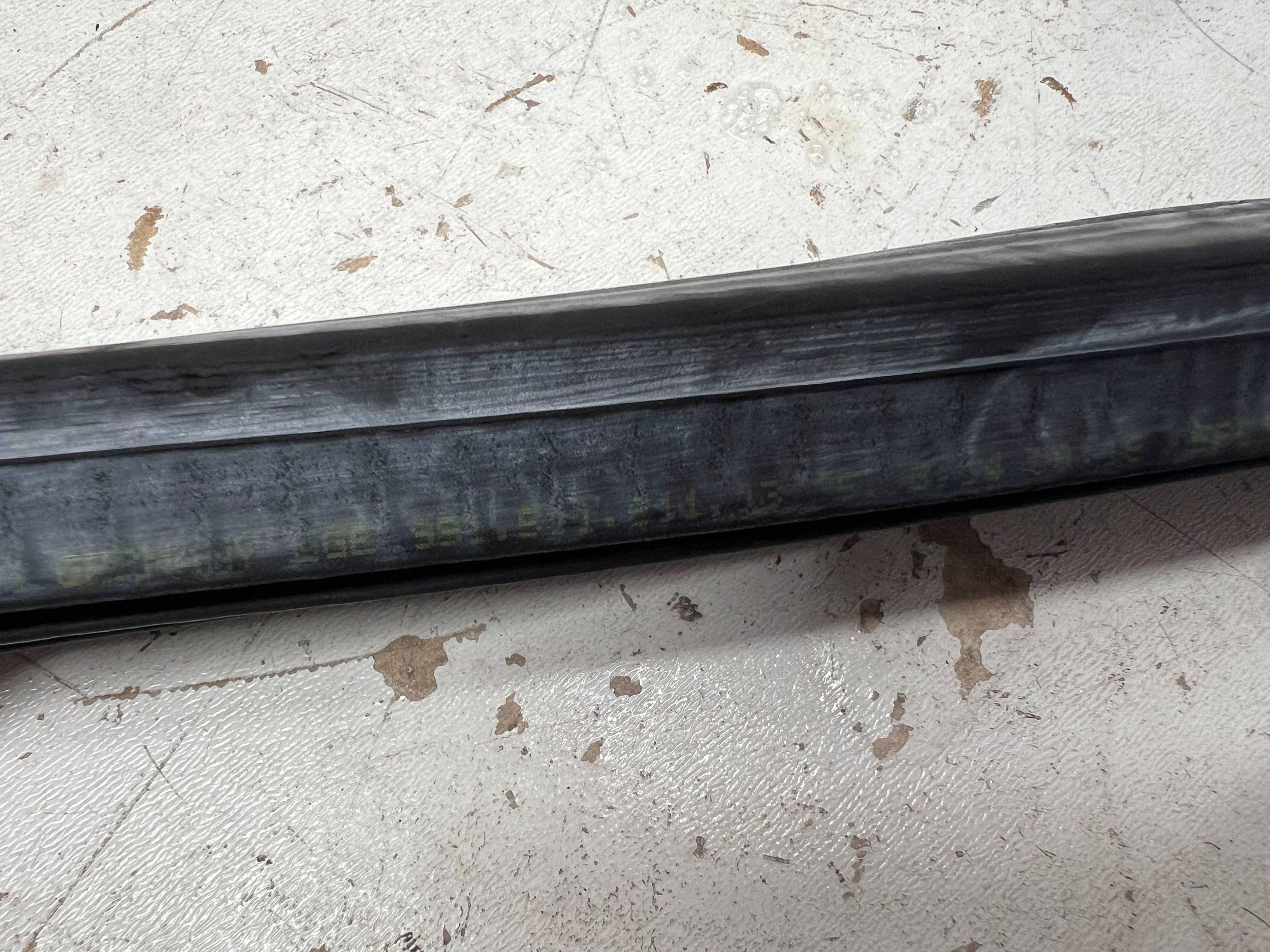 Junta do capô Porsche 911 991 OEM 99151161103 - Usado image 6
