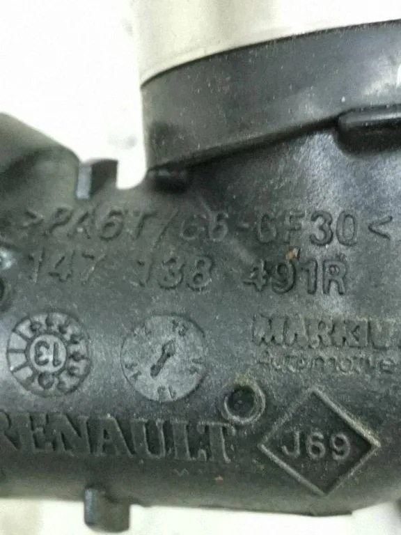 Conduto de ar da cabine Mercedes-Benz OEM 147138491R - Usado image 4