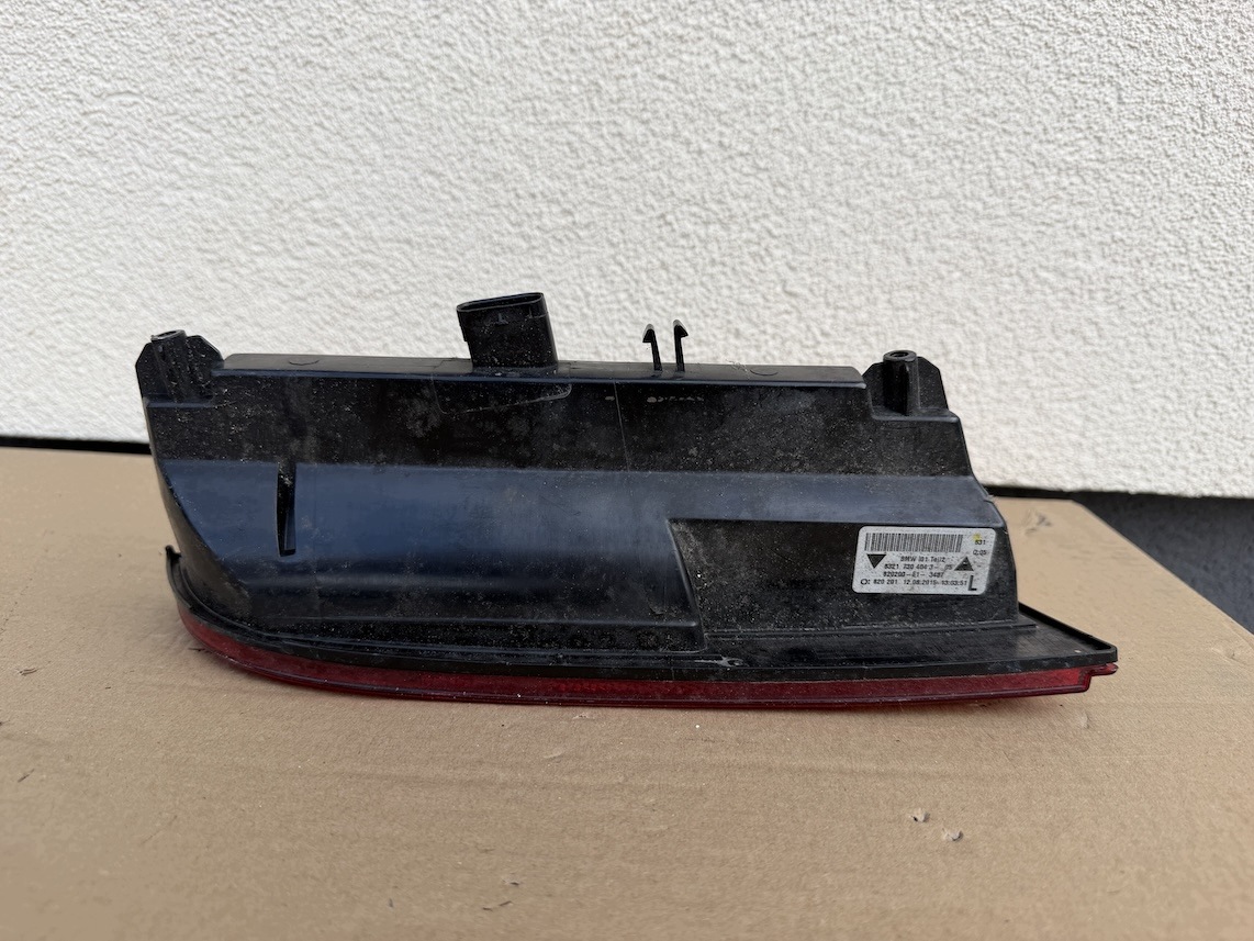 BMW i3 peruutusvalo vasen takaosa OEM 7304043