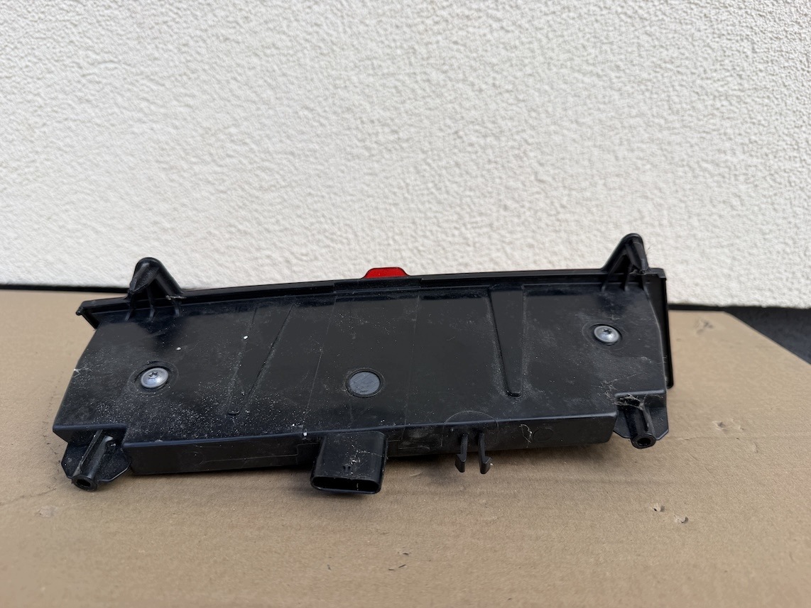 BMW i3 Reverse Light Left Rear OEM 7304043 image 3
