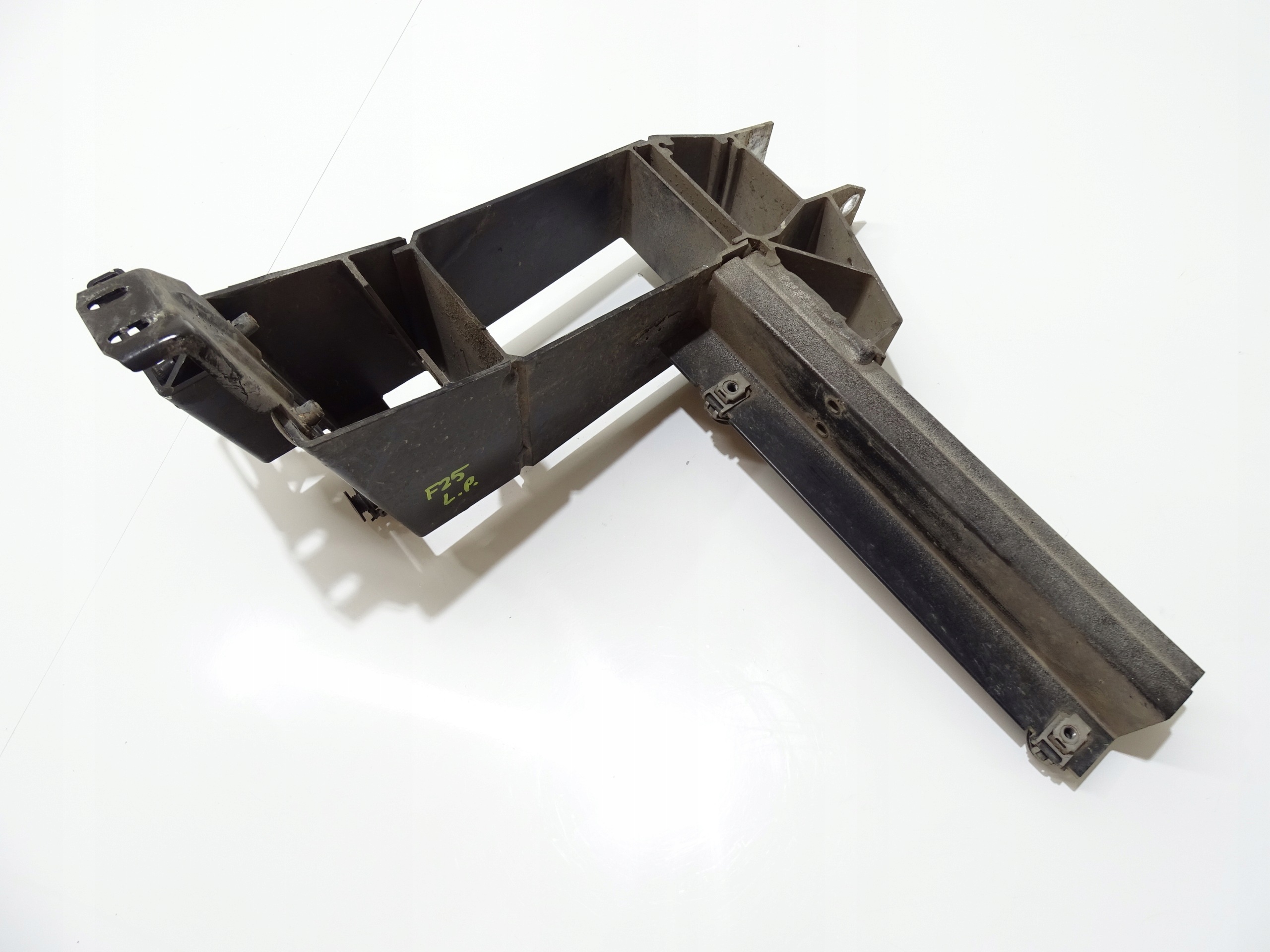 Ajovalon Kiinnike Vasen Etu BMW X3 F25 OEM 7210499