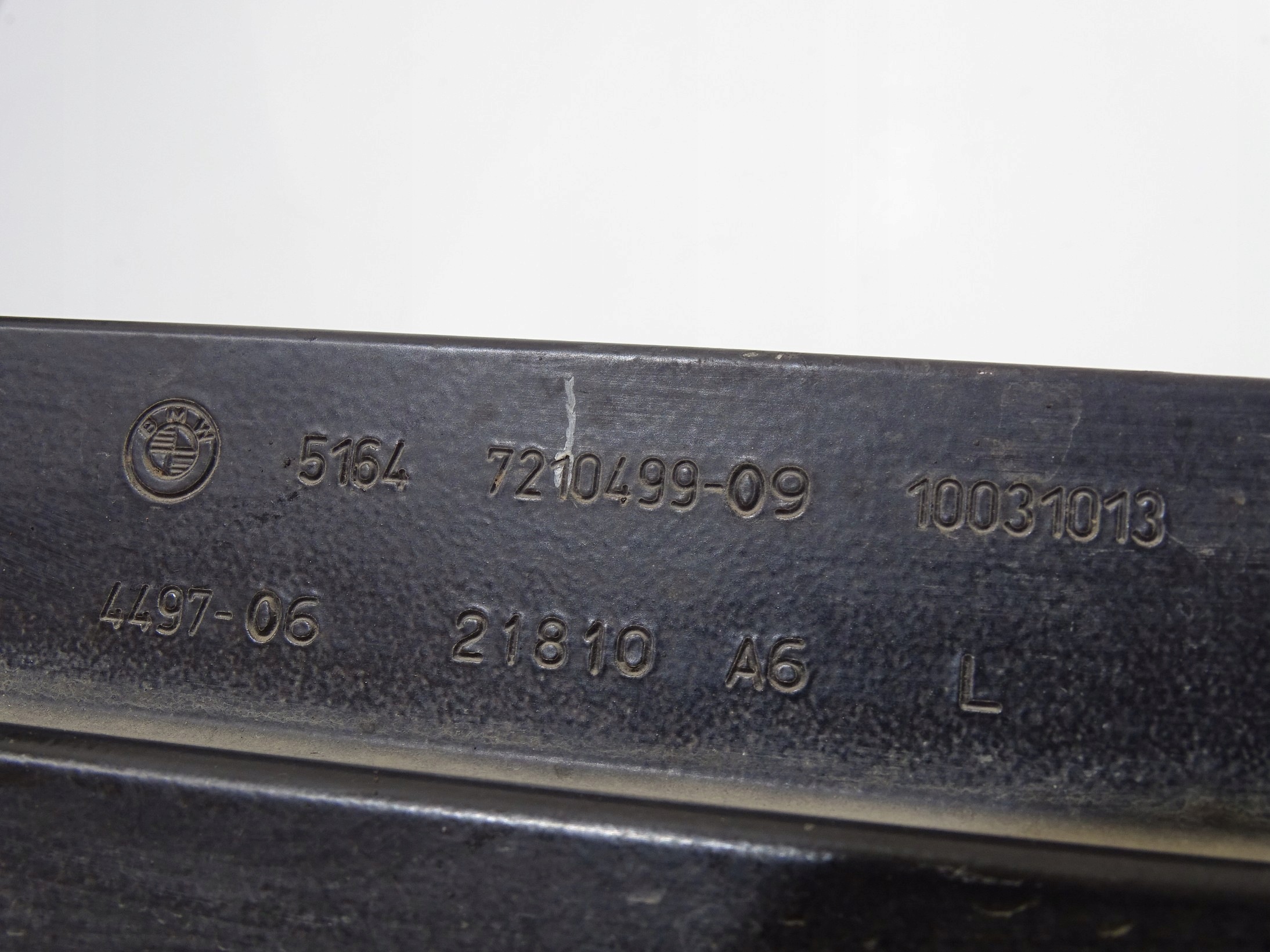 Ajovalon Kiinnike Vasen Etu BMW X3 F25 OEM 7210499 image 4