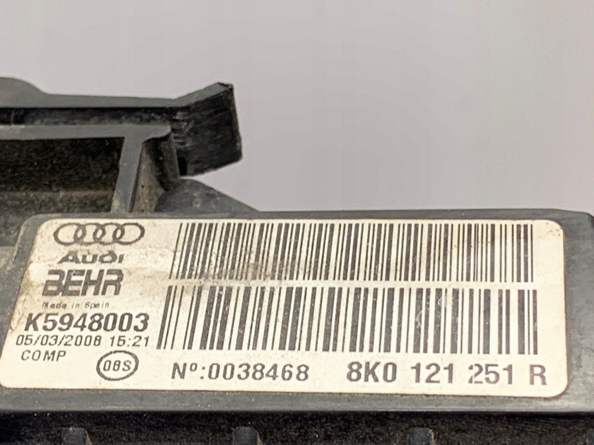 Radiateur d'eau OEM 8K0121251R pour Audi A4 B8 2.0 image 6