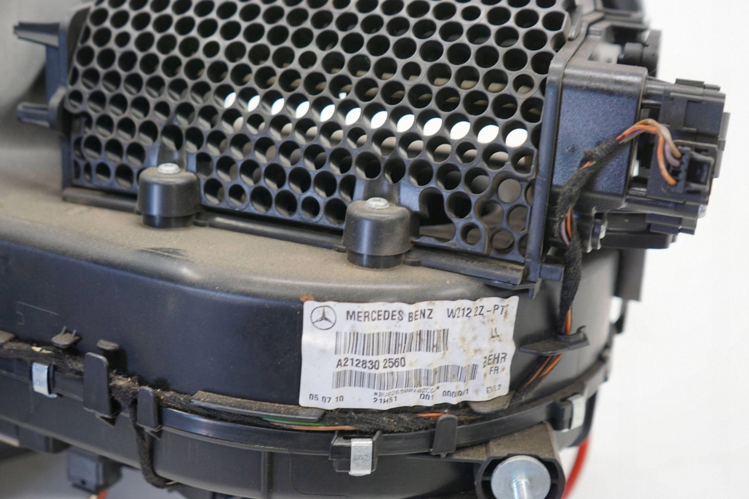 Radiateur de chauffage Mercedes OEM A2128302560 Break 2009-2016 image 3