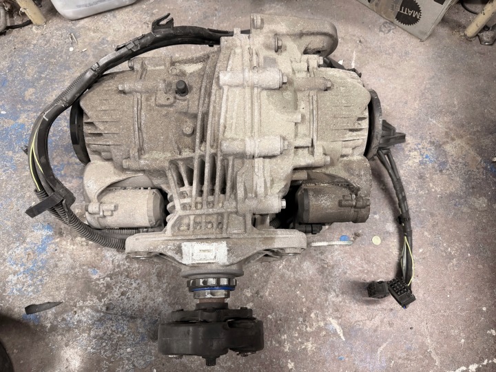 BMW X5M F85 Takaperäinen tasauspyörästö P785017002 TQ2632036AGT540