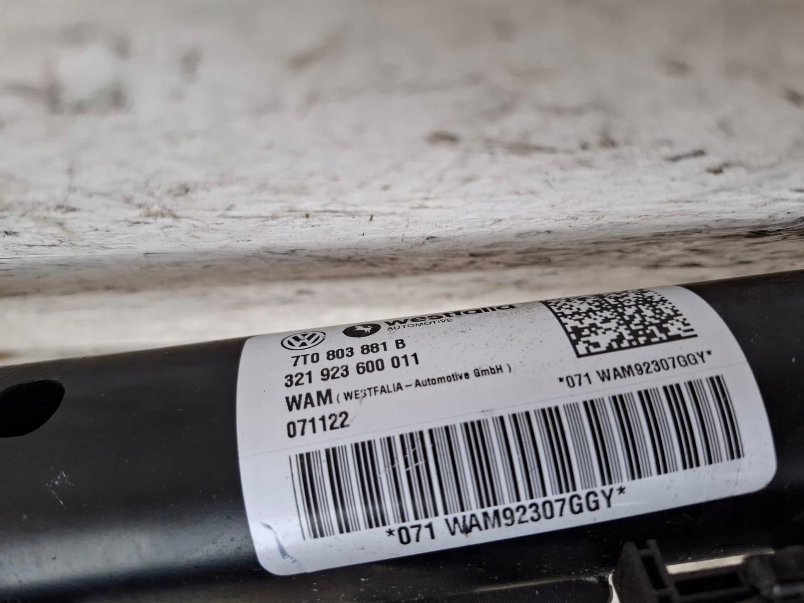 Käytetty Westfalia hinauskoukku OEM 7T0803881B VW T7:lle