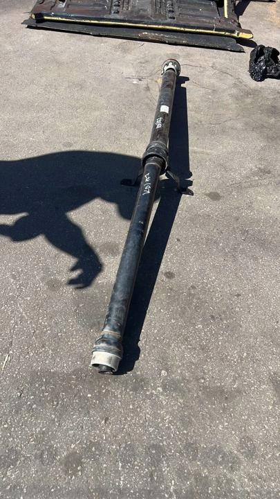 Audi OE 8W0521101D Used Propeller Shaft image 4