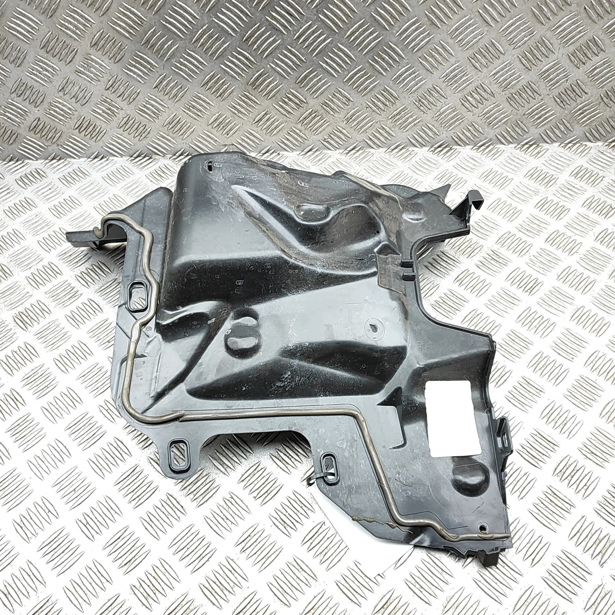 Moottoritilan osat OEM A1676200403 Mercedes-Benz GLE image 4
