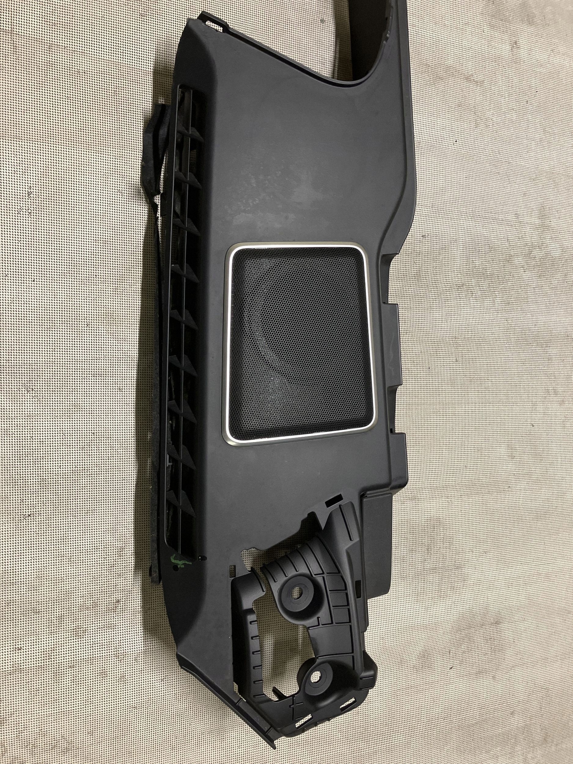 Pièce de finition Land Rover Range Rover IV OEM CK5231012 image 3
