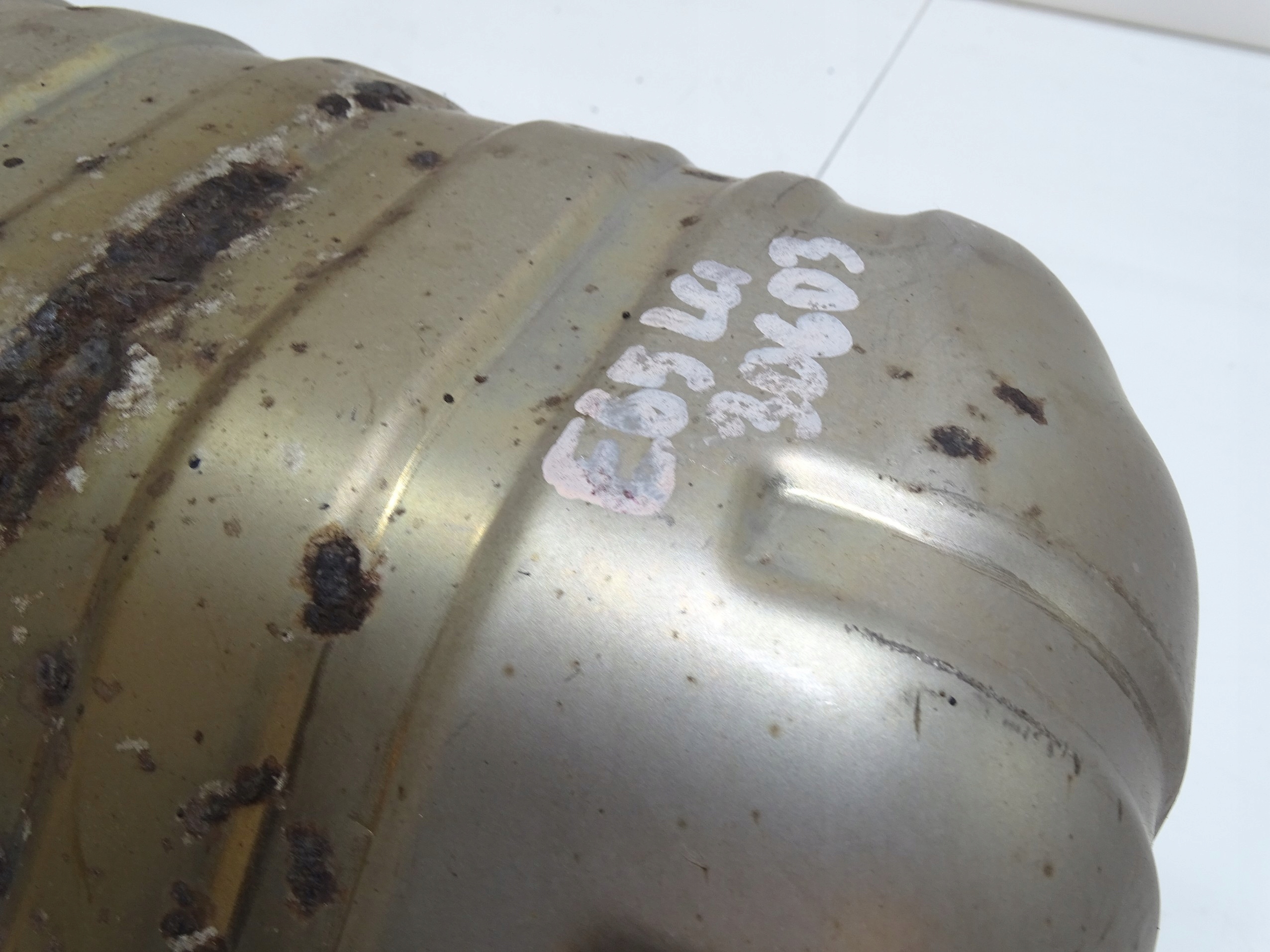 BMW OE Muffler OEM 7796619 for 7 Series 3.0L Diesel