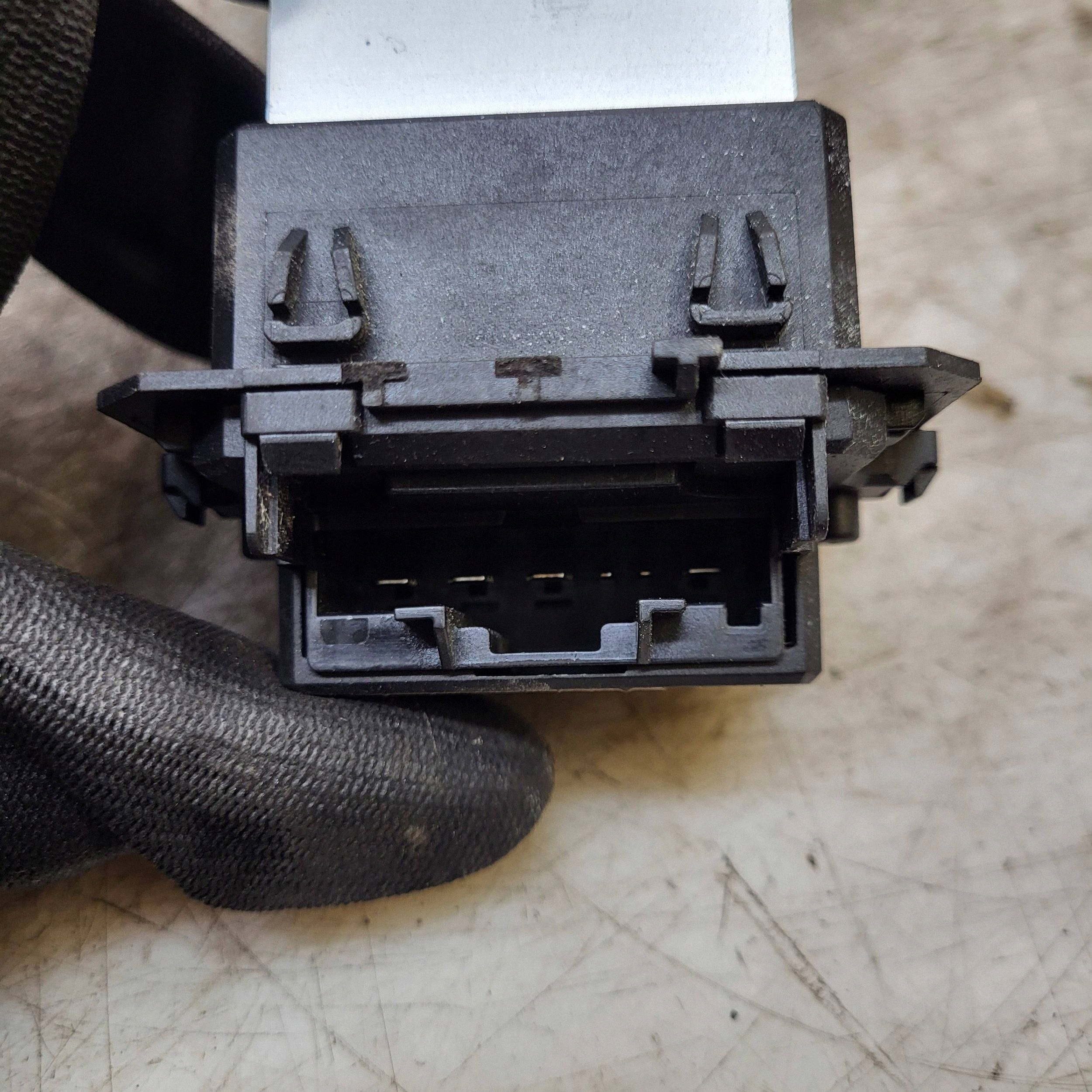 Verwarmingsventilatorrelais MINI COOPER R56 OEM 9286870 image 4