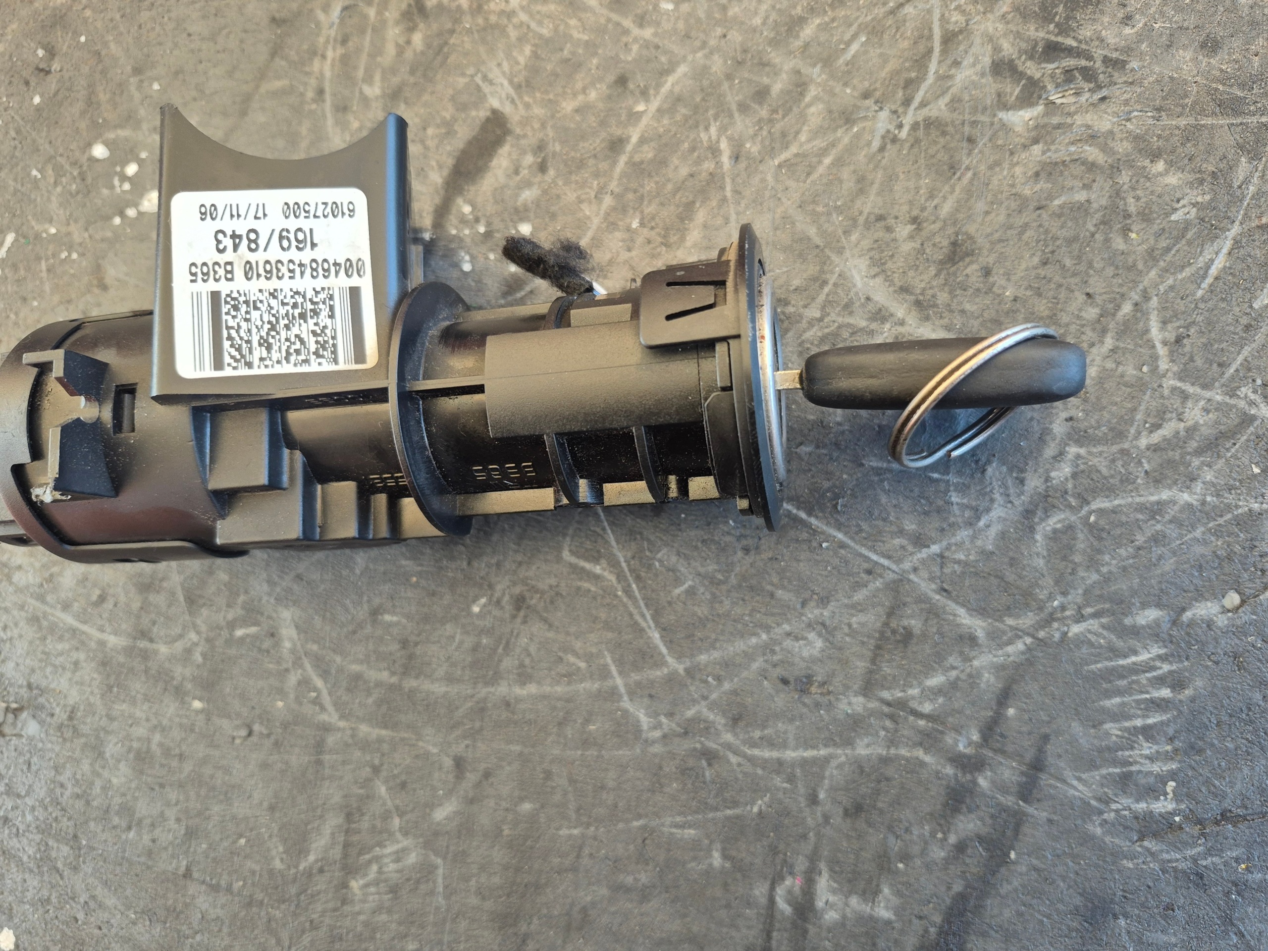 Interruptor de ignição Lancia OEM 00468453610 - Usado image 4