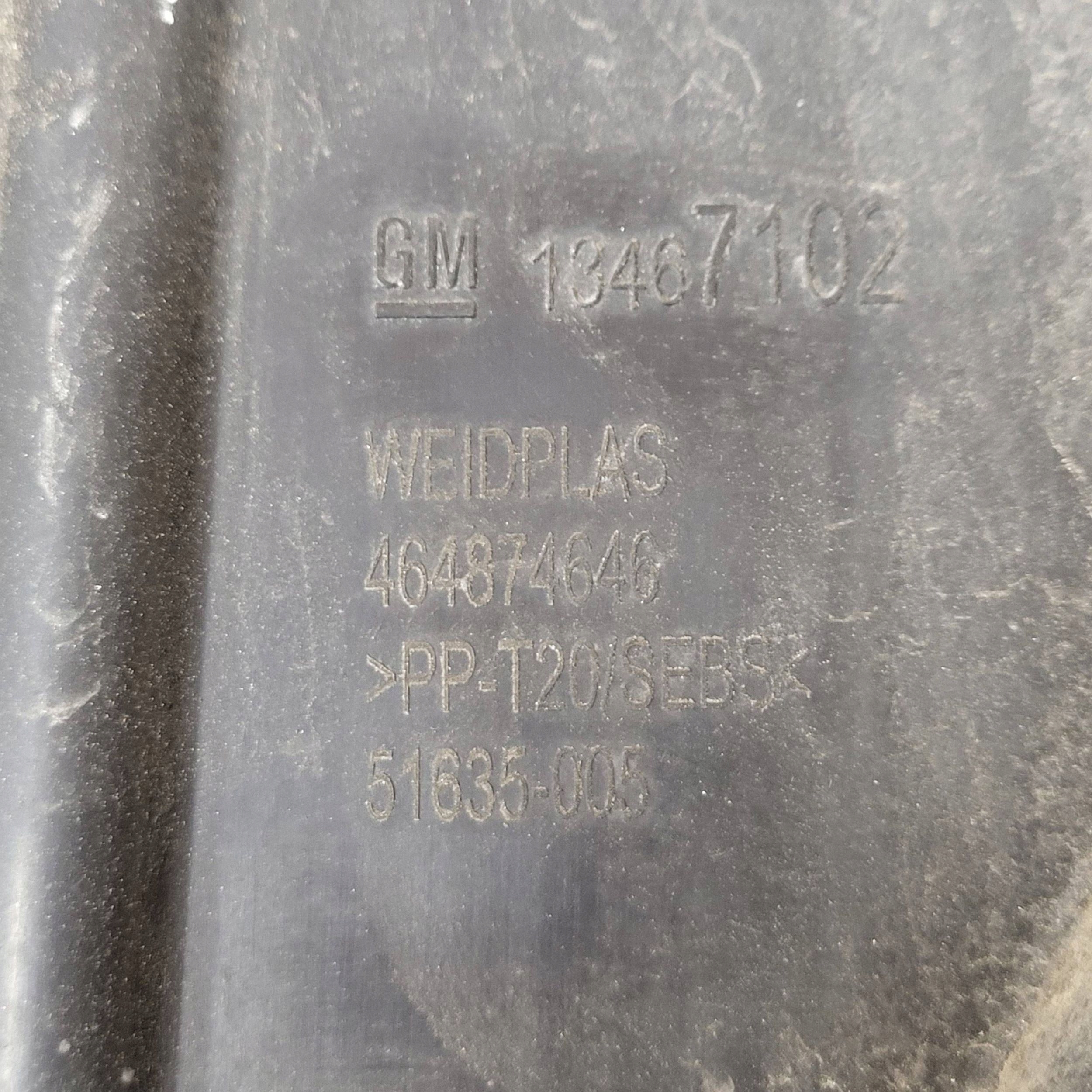 Citroen C3 Aircross 2019 linke Kühleransaugung OEM 13467102 image 6