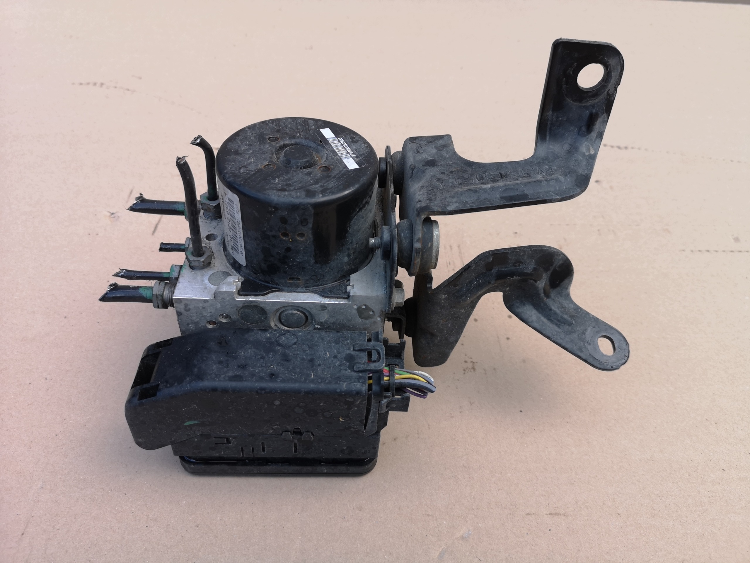 ABS-pumppu CV21-2C405-EA Ford Fiesta MK7 (2012-2017) image 3