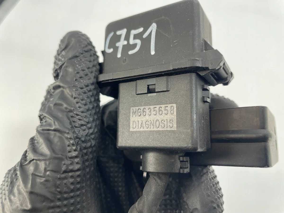 Prise diagnostic OBD Hyundai i30 II MG635658 image 9