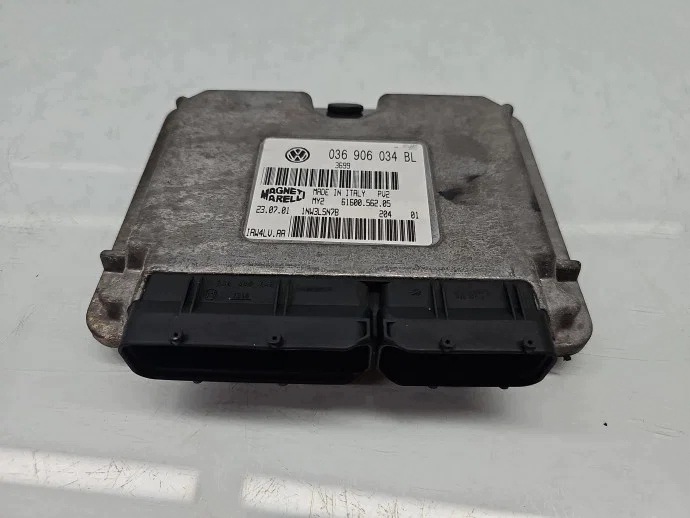Computador Motor Skoda OEM 036906034BL - Usado image 2